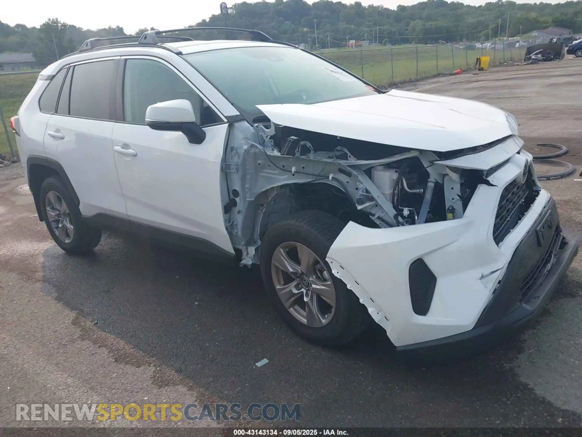 1 Photograph of a damaged car 2T3P1RFV6SC513210 TOYOTA RAV4 2025