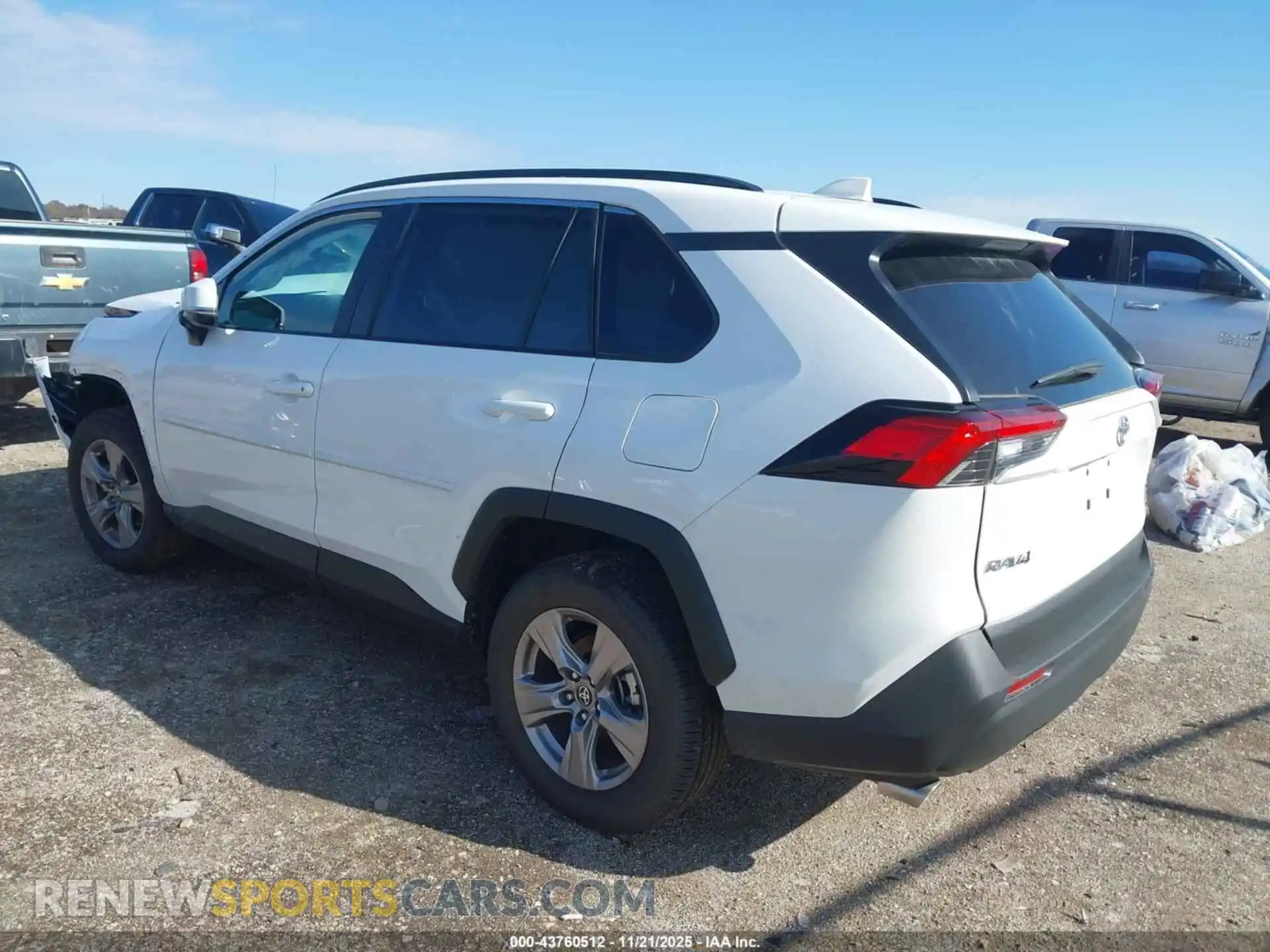 3 Photograph of a damaged car 2T3P1RFV6SC550581 TOYOTA RAV4 2025