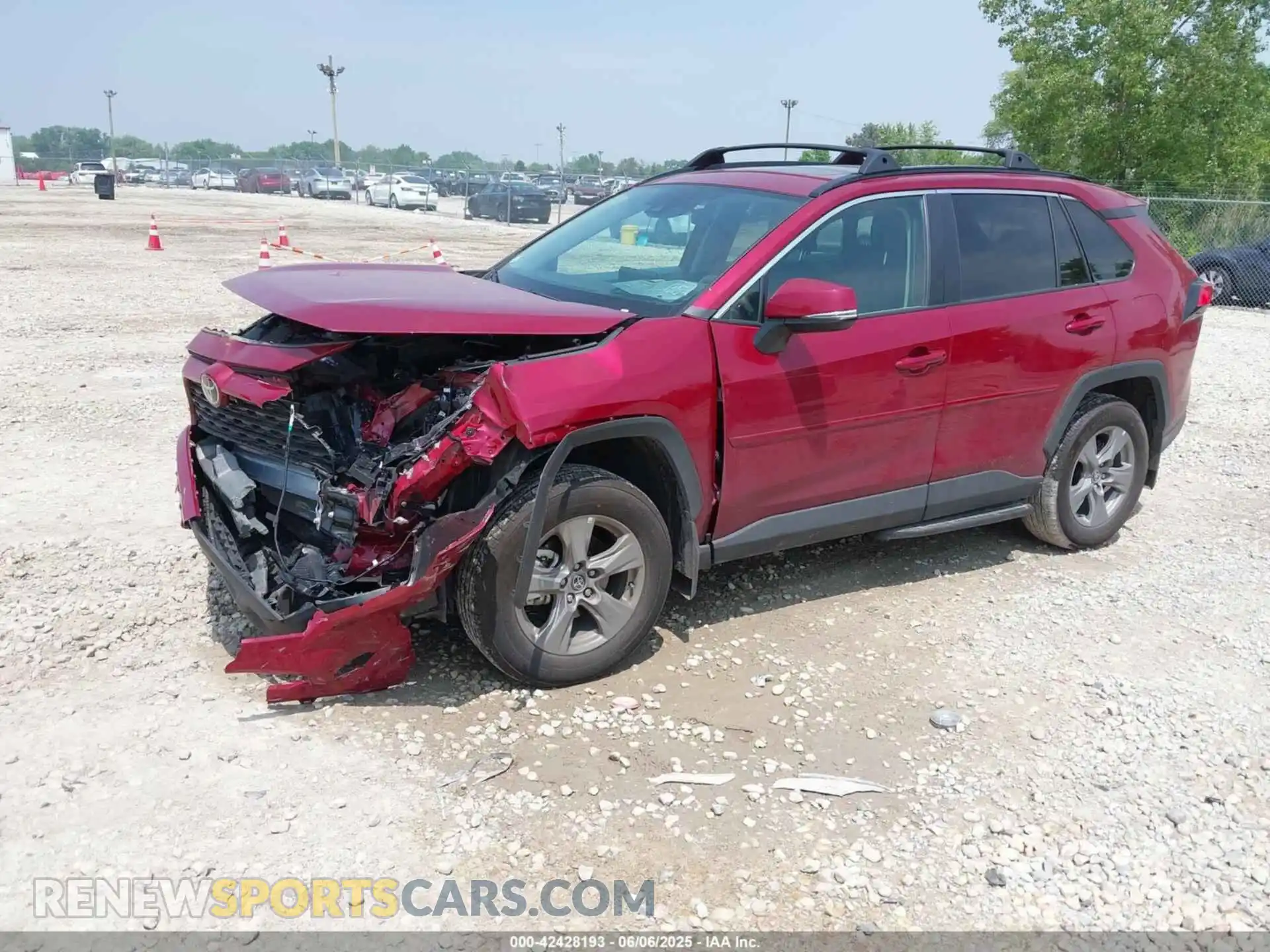 2 fotografías del automóvil dañado 2T3P1RFV6SW502187 TOYOTA RAV4 2025