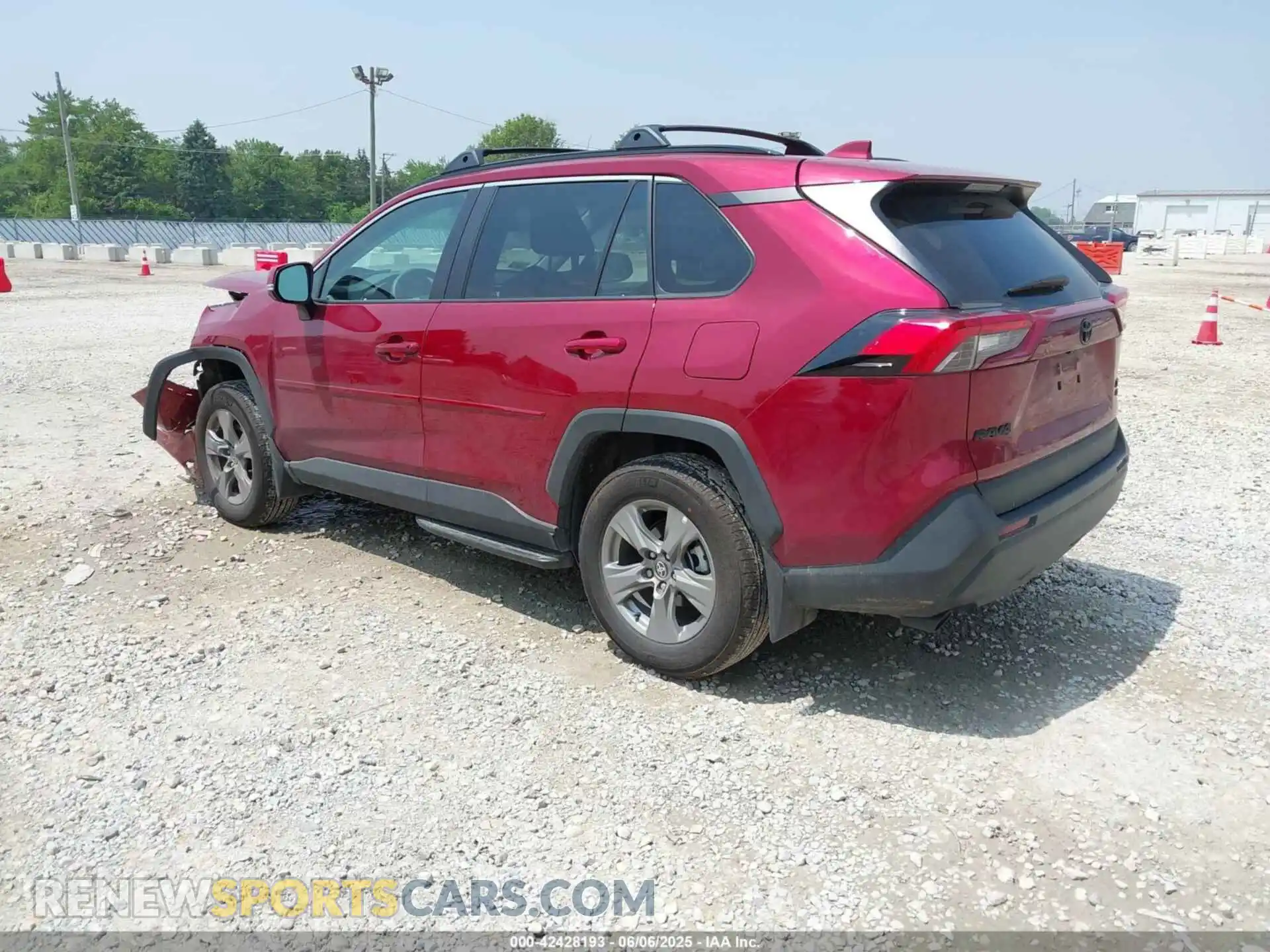 3 fotografías del automóvil dañado 2T3P1RFV6SW502187 TOYOTA RAV4 2025