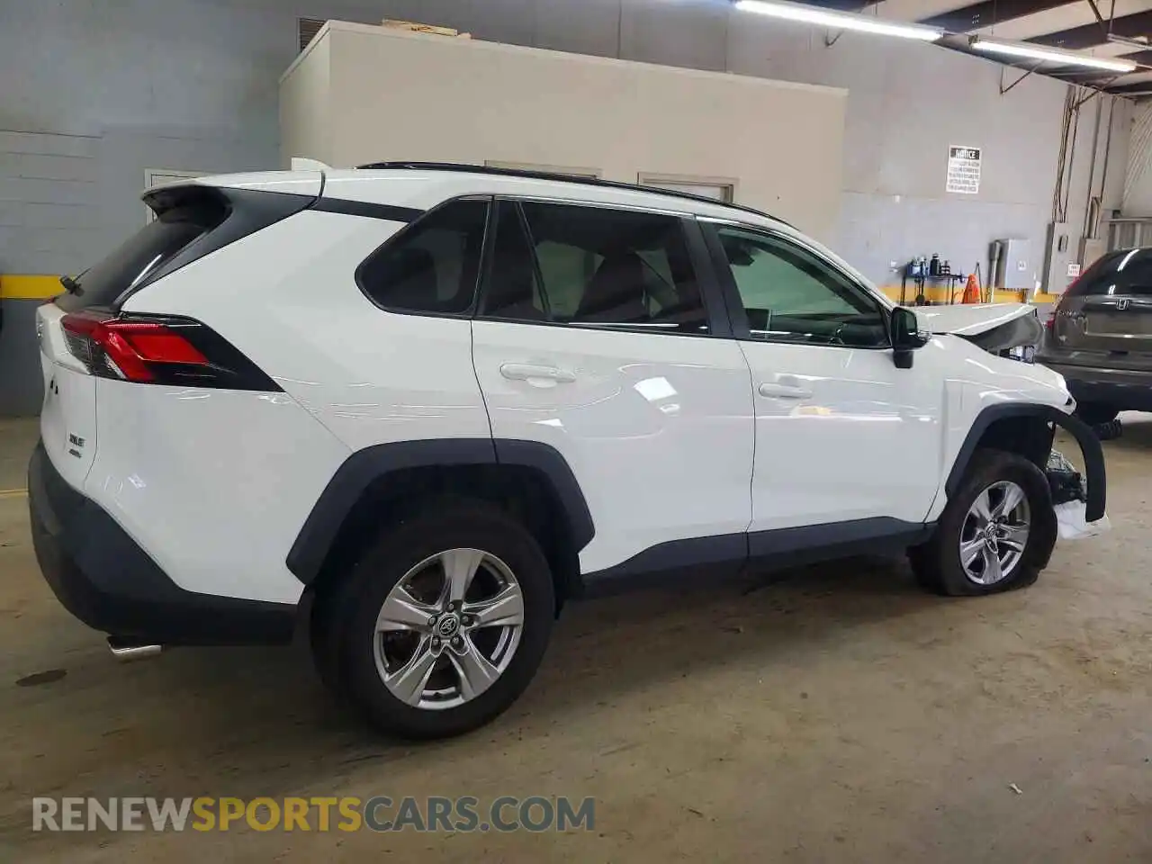 3 Photograph of a damaged car 2T3P1RFV6SW508572 TOYOTA RAV4 2025