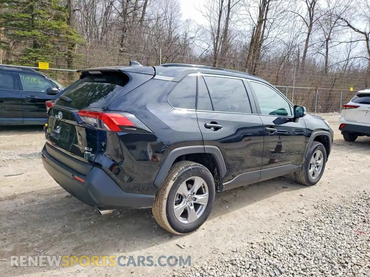 3 Photograph of a damaged car 2T3P1RFV6SW560543 TOYOTA RAV4 2025