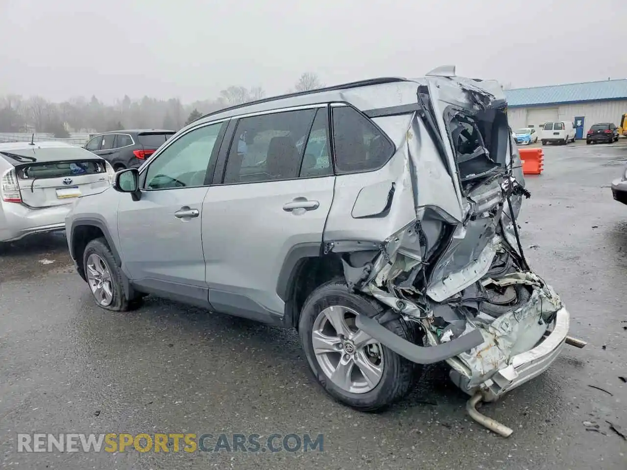 2 Photograph of a damaged car 2T3P1RFV6SW580937 TOYOTA RAV4 2025