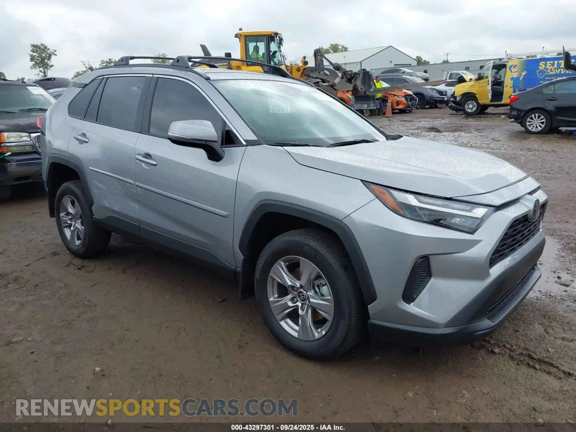 1 Photograph of a damaged car 2T3P1RFV6SW584387 TOYOTA RAV4 2025