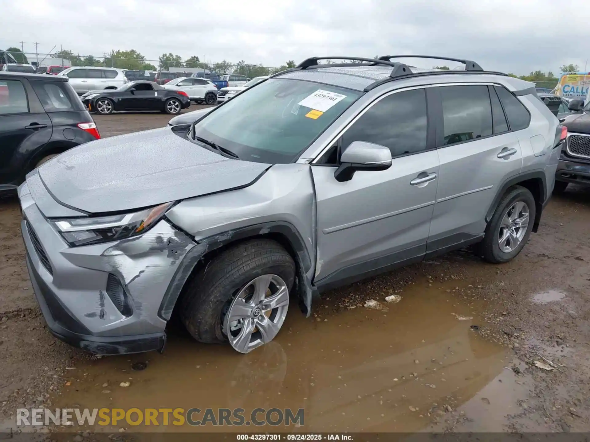 2 Photograph of a damaged car 2T3P1RFV6SW584387 TOYOTA RAV4 2025