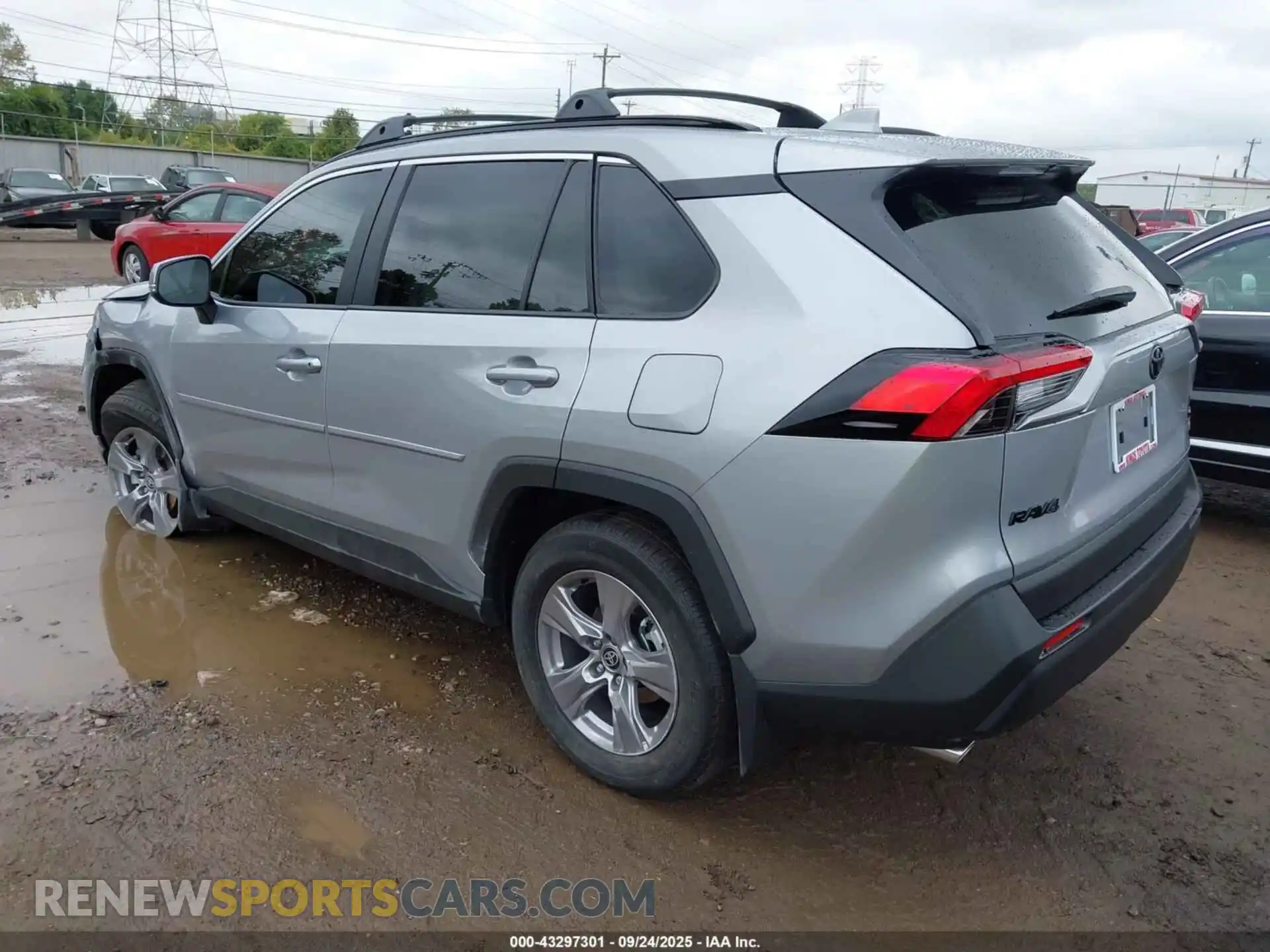 3 Photograph of a damaged car 2T3P1RFV6SW584387 TOYOTA RAV4 2025