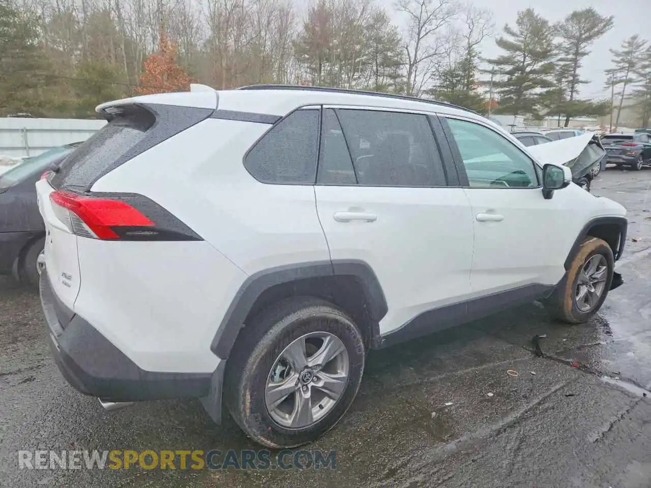 3 Photograph of a damaged car 2T3P1RFV6SW597804 TOYOTA RAV4 2025