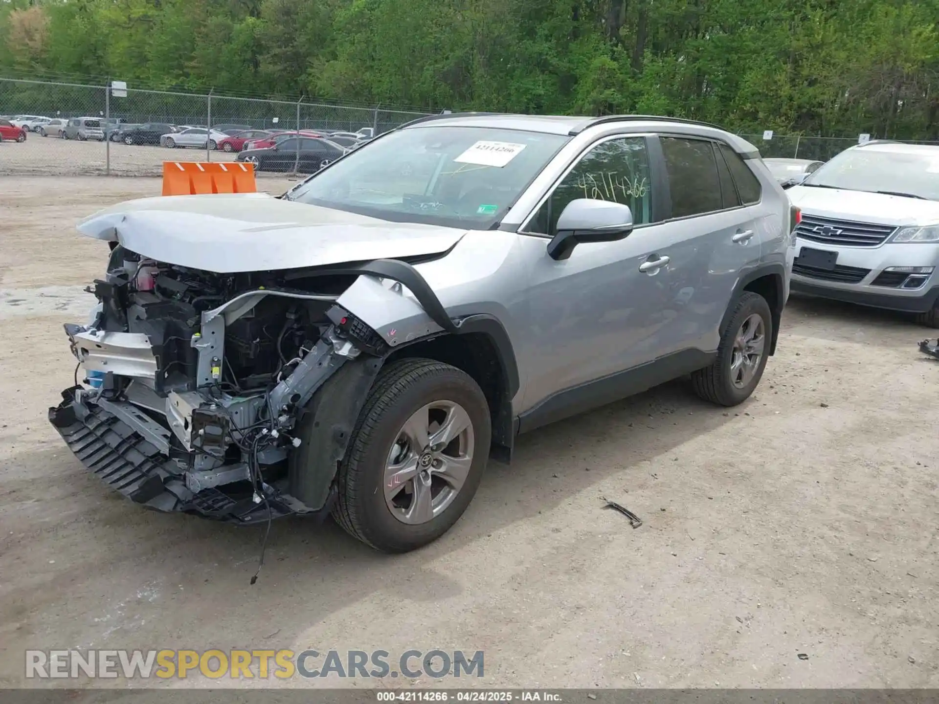 2 Photograph of a damaged car 2T3P1RFV7SC502877 TOYOTA RAV4 2025