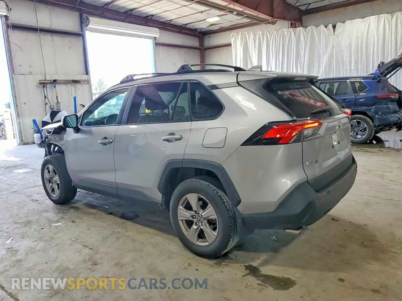 2 fotografías del automóvil dañado 2T3P1RFV7SC503530 TOYOTA RAV4 2025