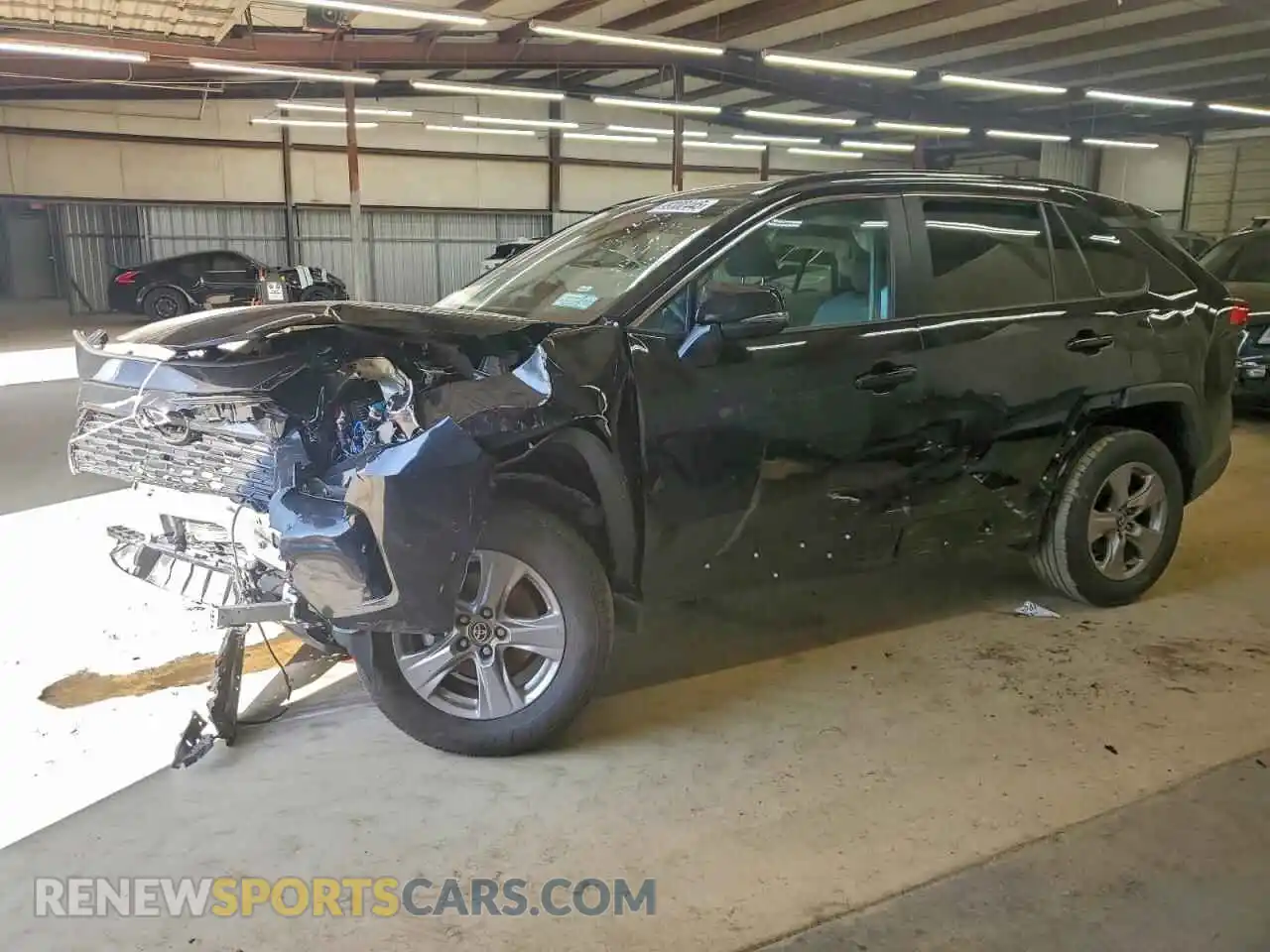 1 Фотография поврежденного автомобиля 2T3P1RFV7SC536186 TOYOTA RAV4 2025