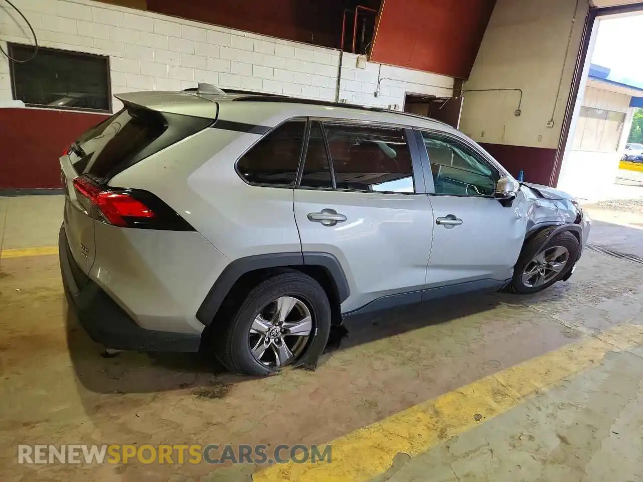 3 Photograph of a damaged car 2T3P1RFV7SW542570 TOYOTA RAV4 2025