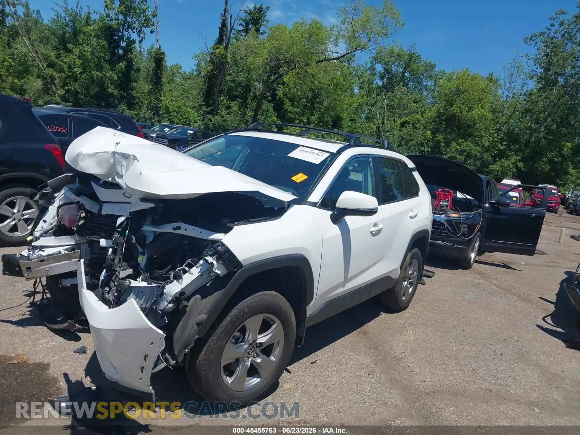 2 Photograph of a damaged car 2T3P1RFV7SW627845 TOYOTA RAV4 2025