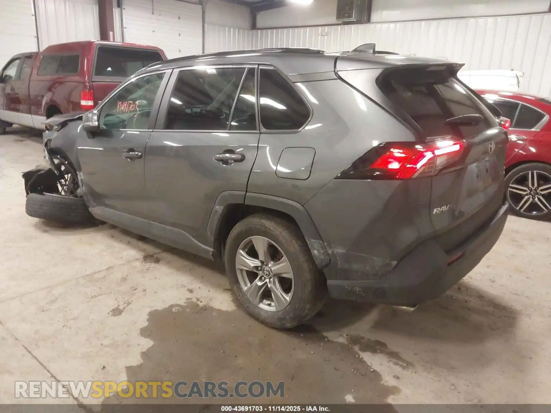 3 Photograph of a damaged car 2T3P1RFV8SW503082 TOYOTA RAV4 2025