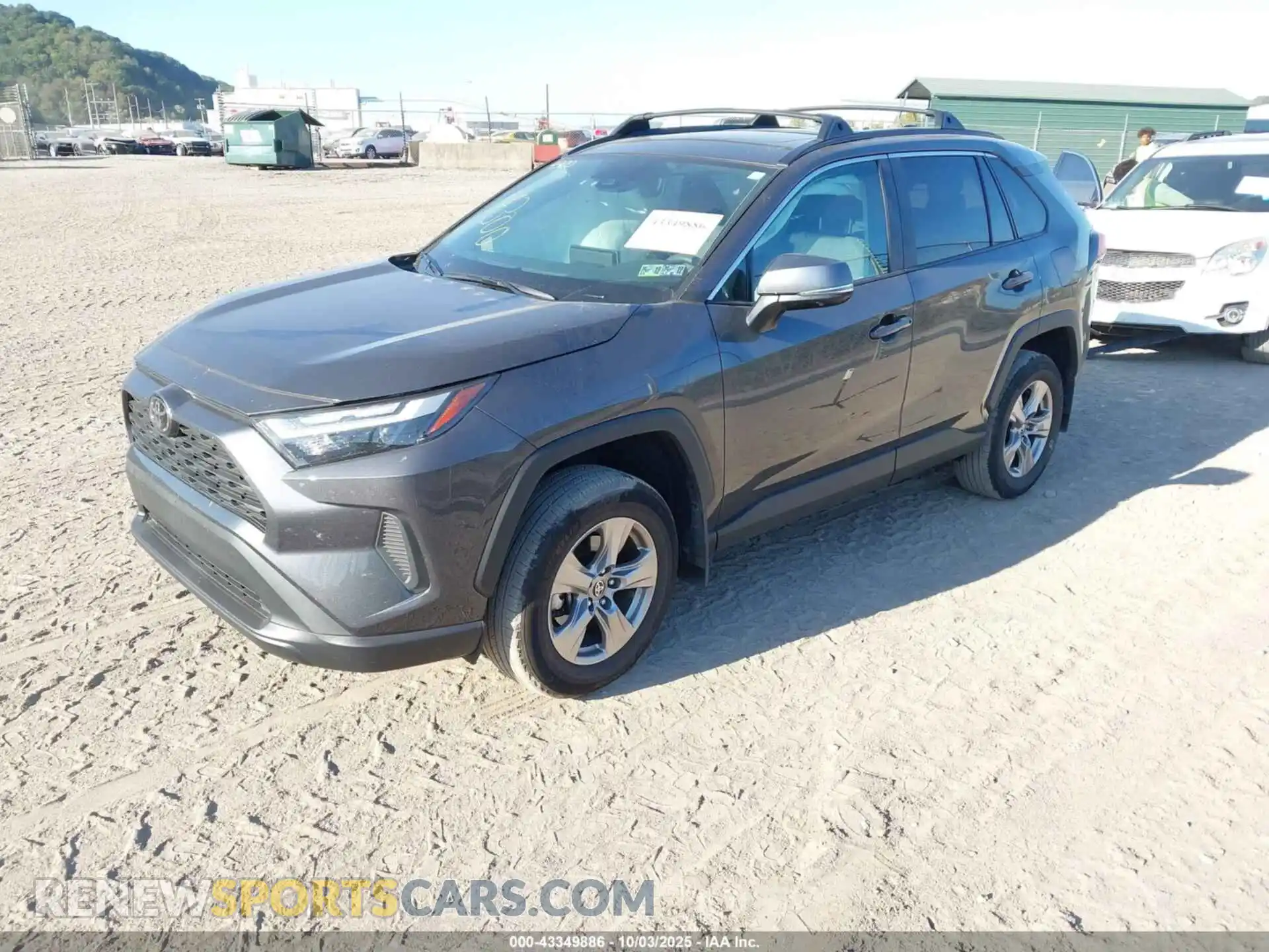 2 Photograph of a damaged car 2T3P1RFV8SW504300 TOYOTA RAV4 2025