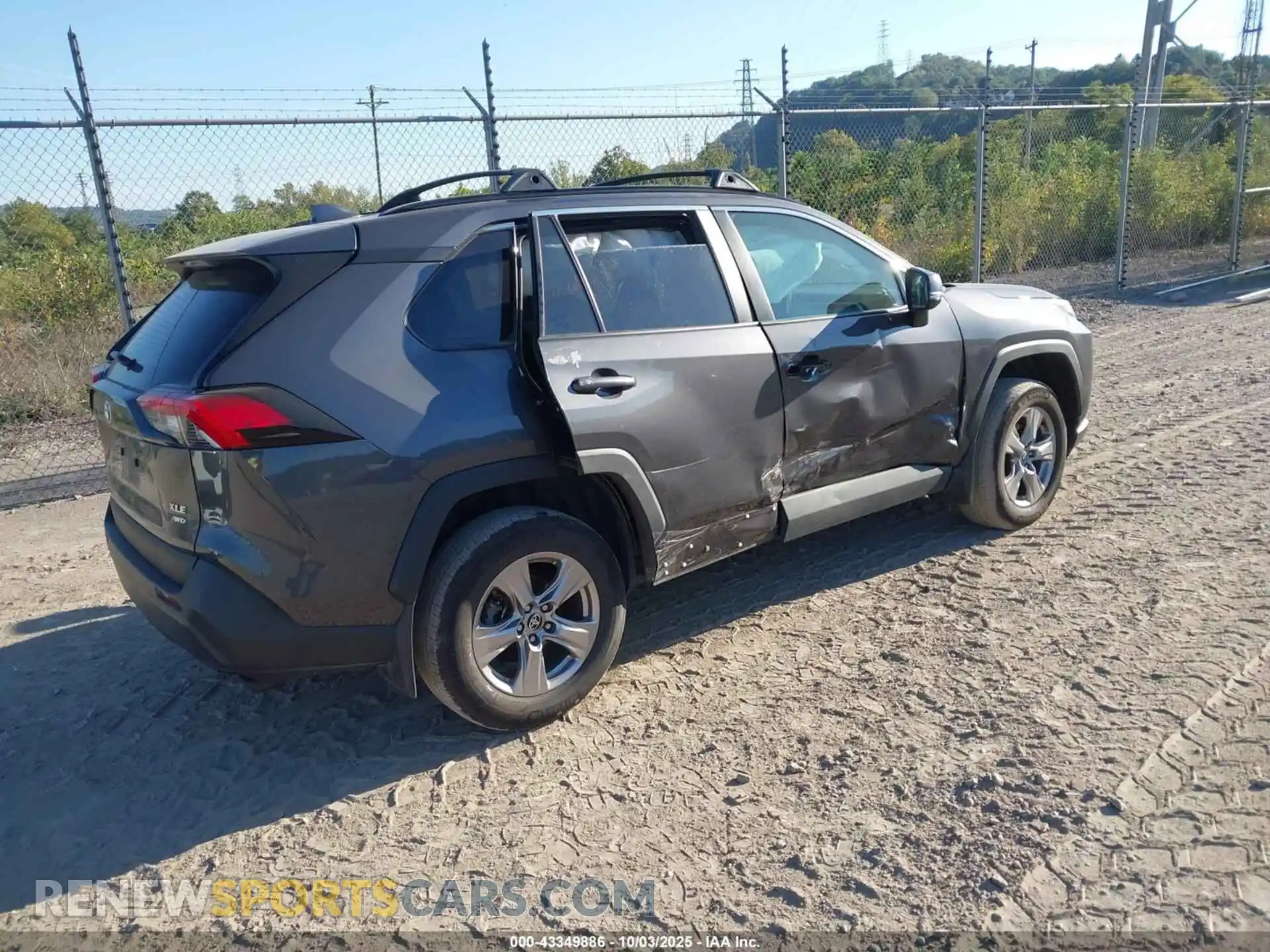 3 Photograph of a damaged car 2T3P1RFV8SW504300 TOYOTA RAV4 2025