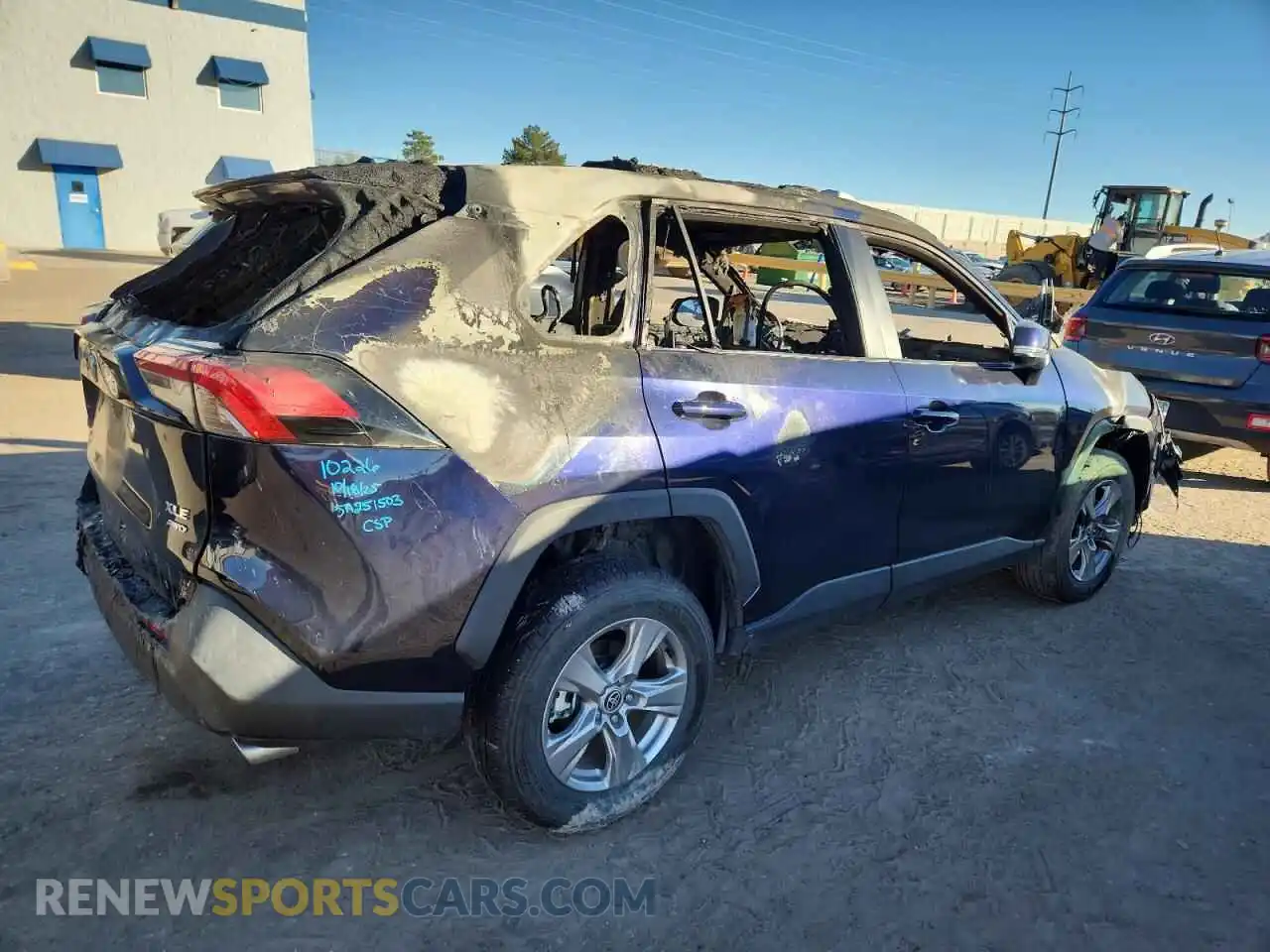 3 fotografías del automóvil dañado 2T3P1RFV8SW550936 TOYOTA RAV4 2025