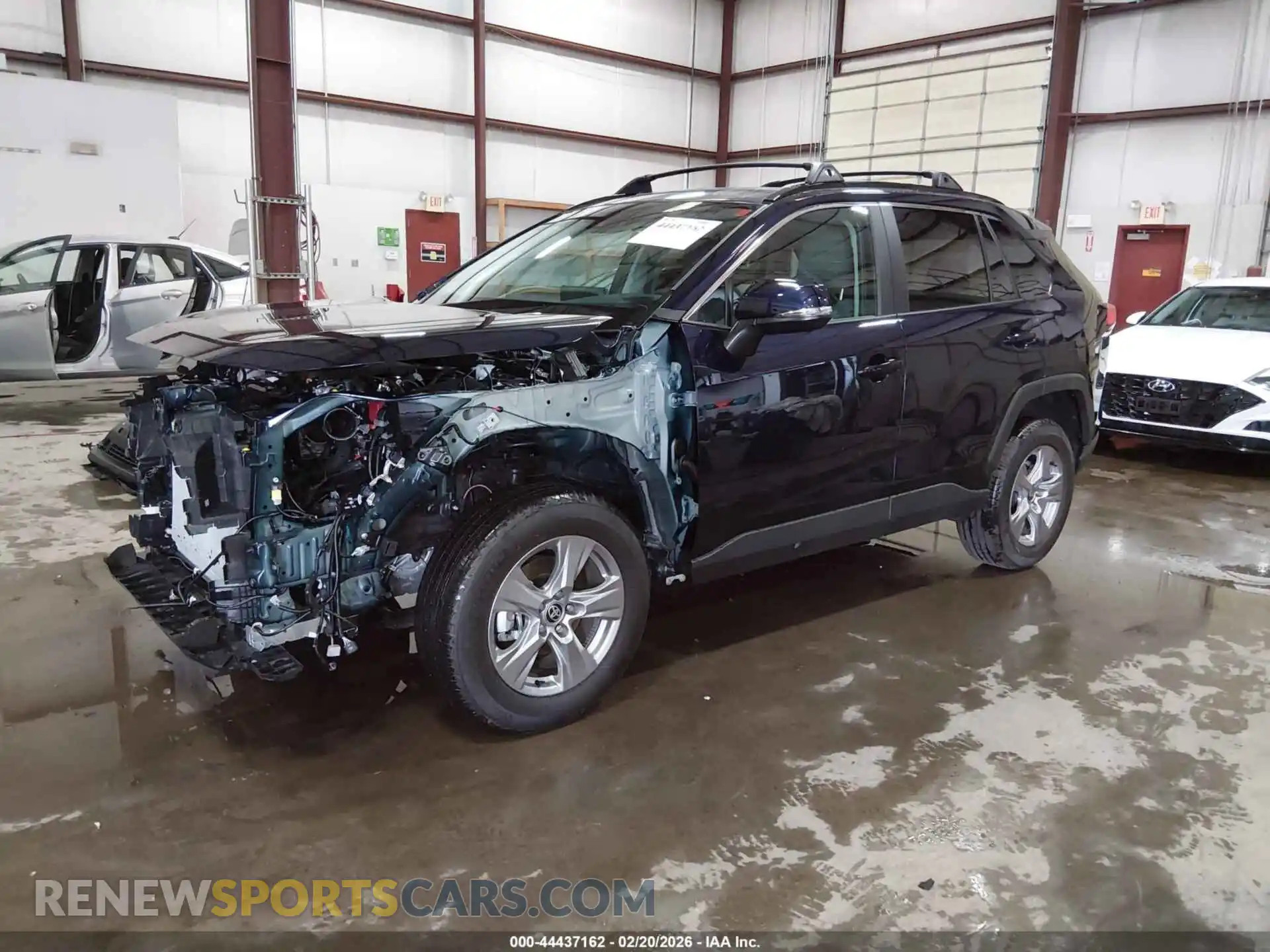 2 Photograph of a damaged car 2T3P1RFV8SW596539 TOYOTA RAV4 2025