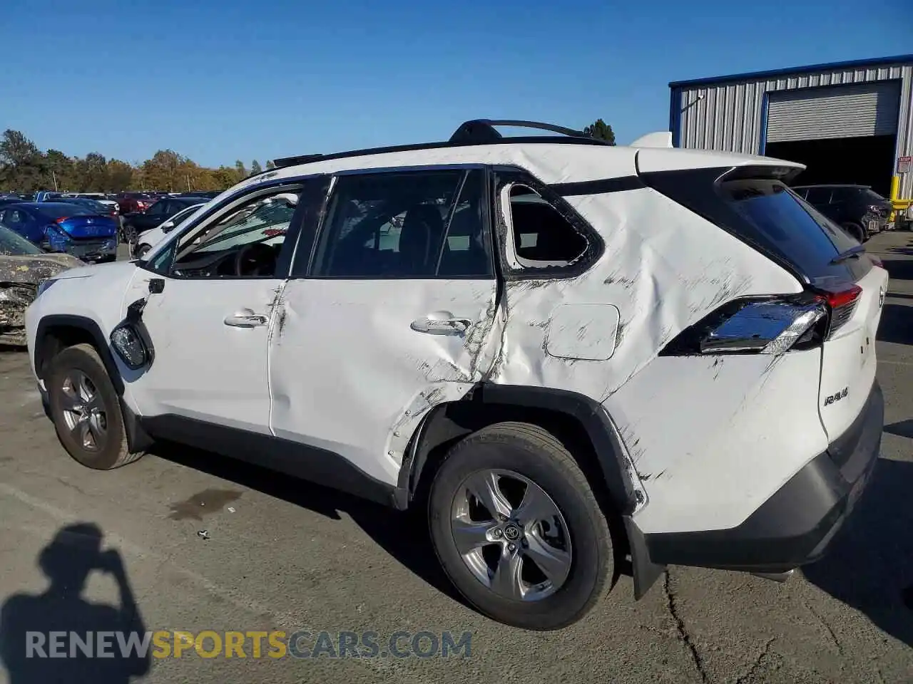 2 fotografías del automóvil dañado 2T3P1RFV8SW605689 TOYOTA RAV4 2025