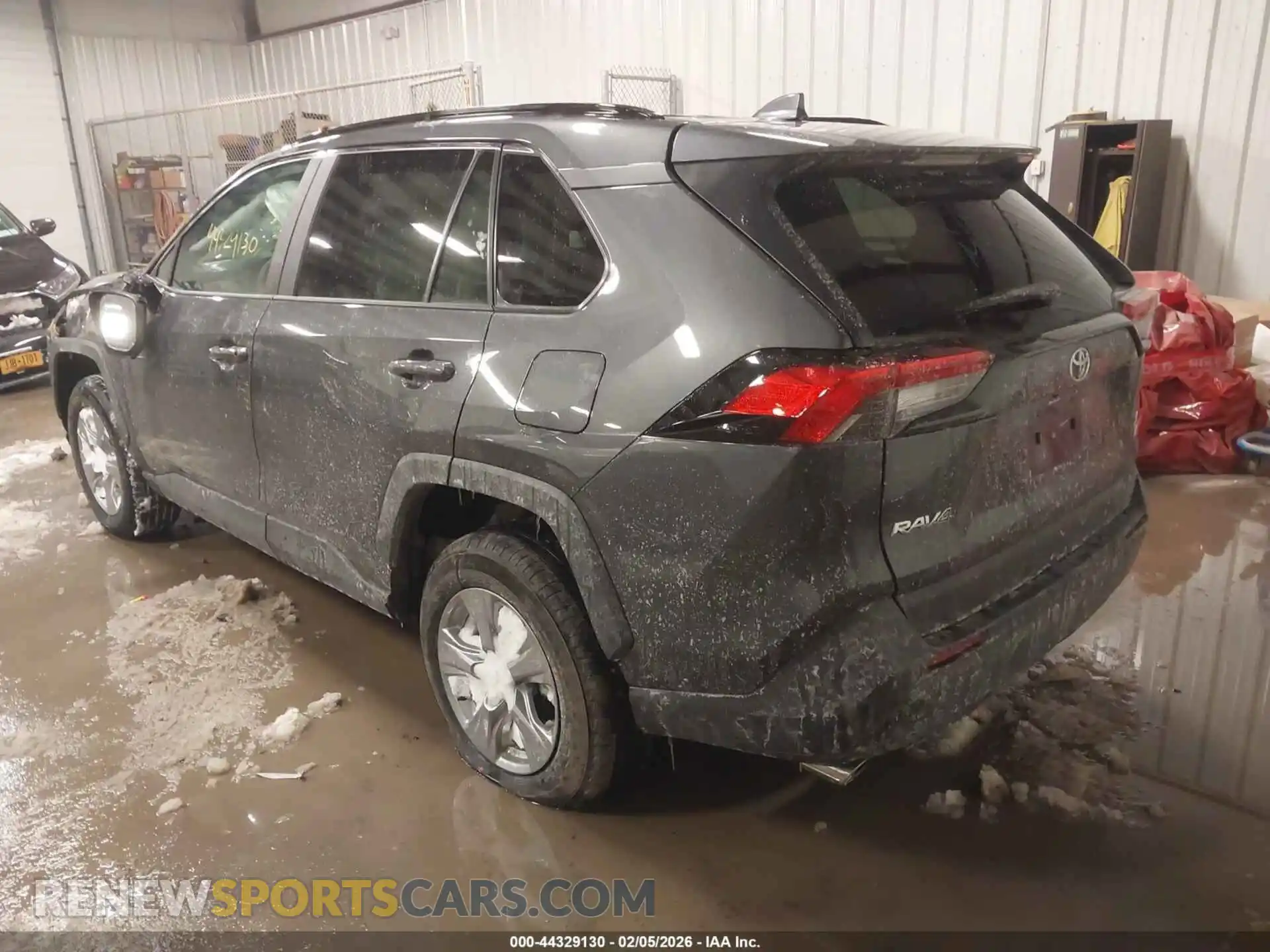 3 fotografías del automóvil dañado 2T3P1RFV8SW613968 TOYOTA RAV4 2025
