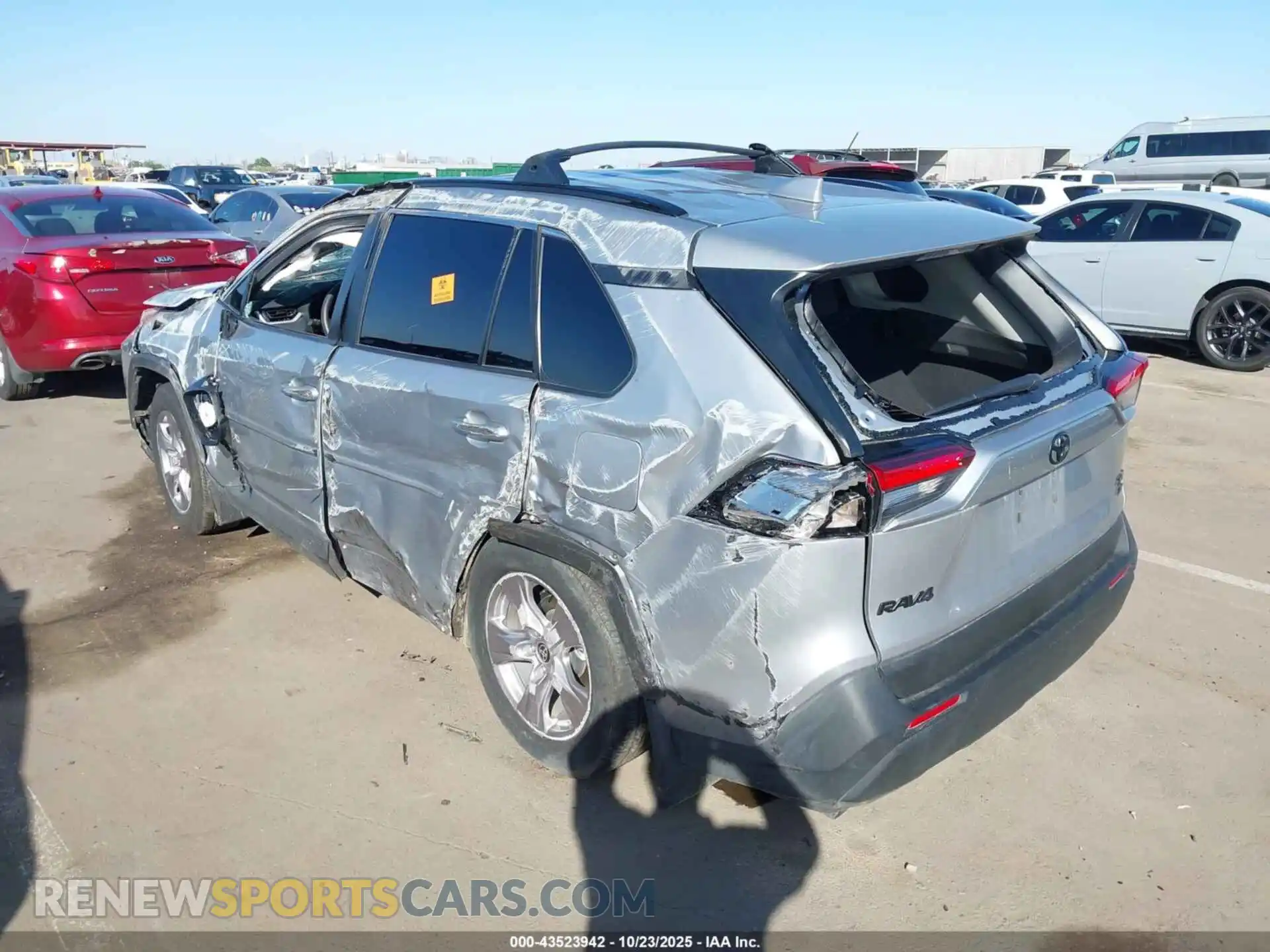 3 Photograph of a damaged car 2T3P1RFV9SC506798 TOYOTA RAV4 2025