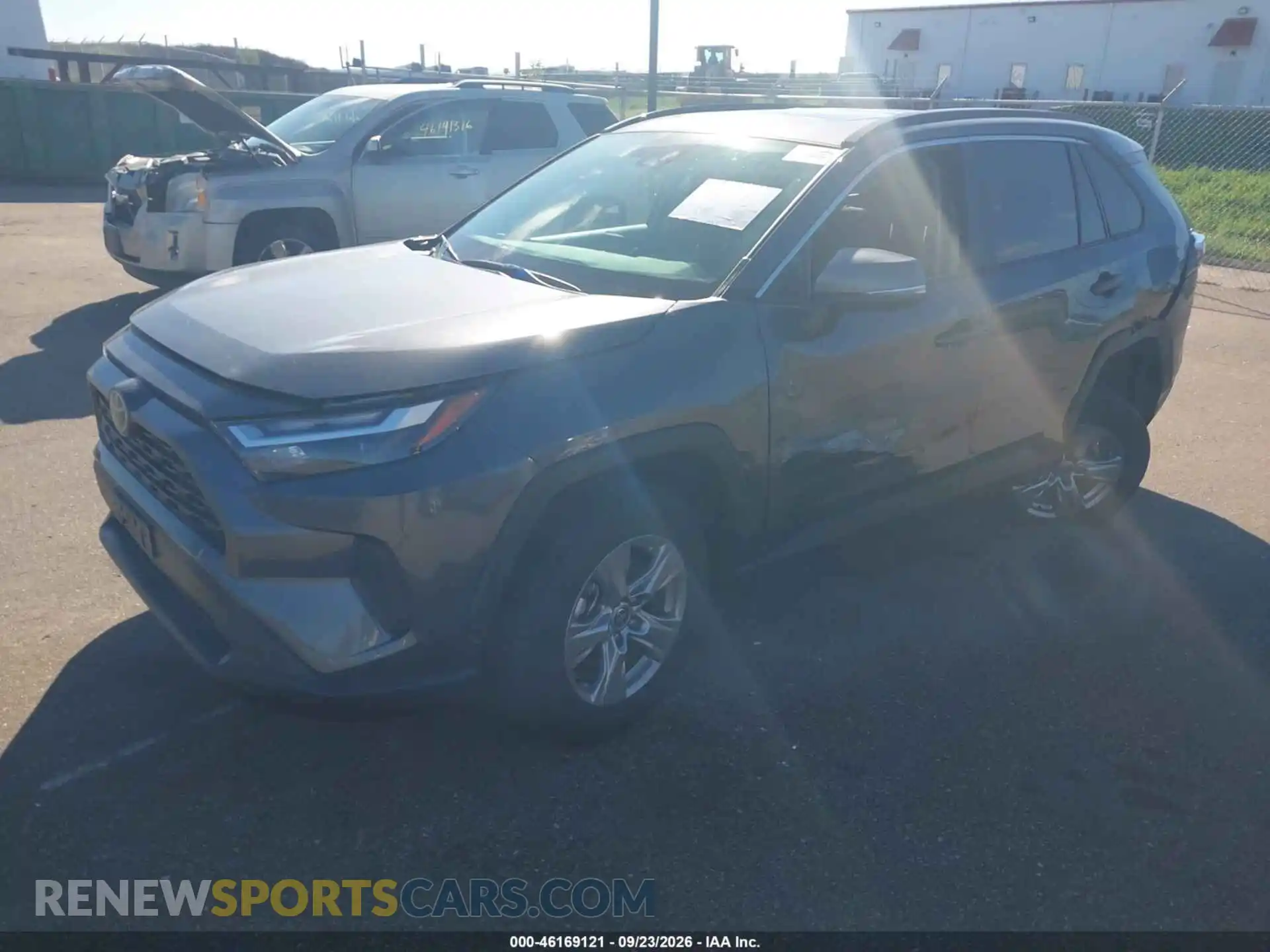 2 fotografías del automóvil dañado 2T3P1RFV9SC509619 TOYOTA RAV4 2025
