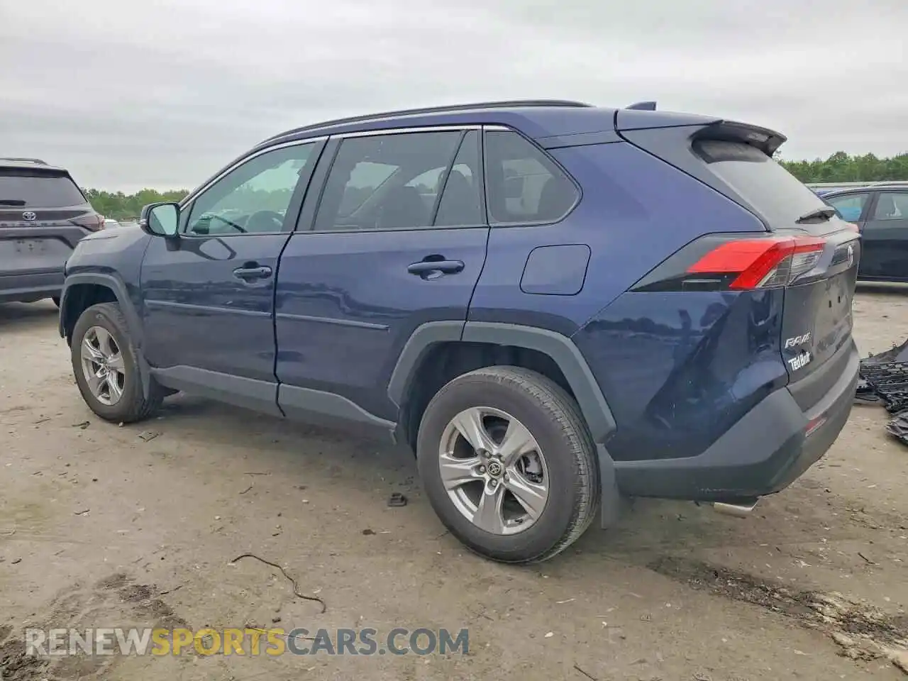 2 Photograph of a damaged car 2T3P1RFV9SW509795 TOYOTA RAV4 2025