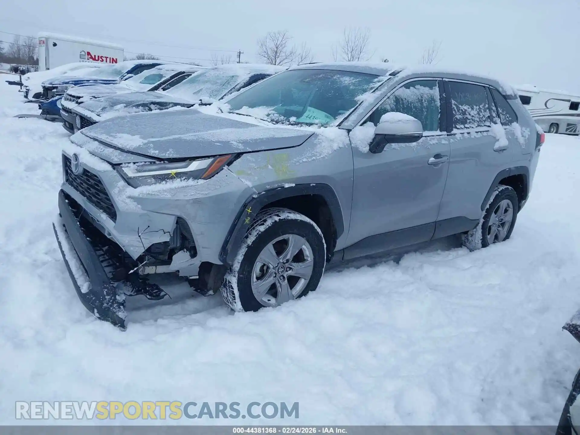 2 Photograph of a damaged car 2T3P1RFV9SW543073 TOYOTA RAV4 2025