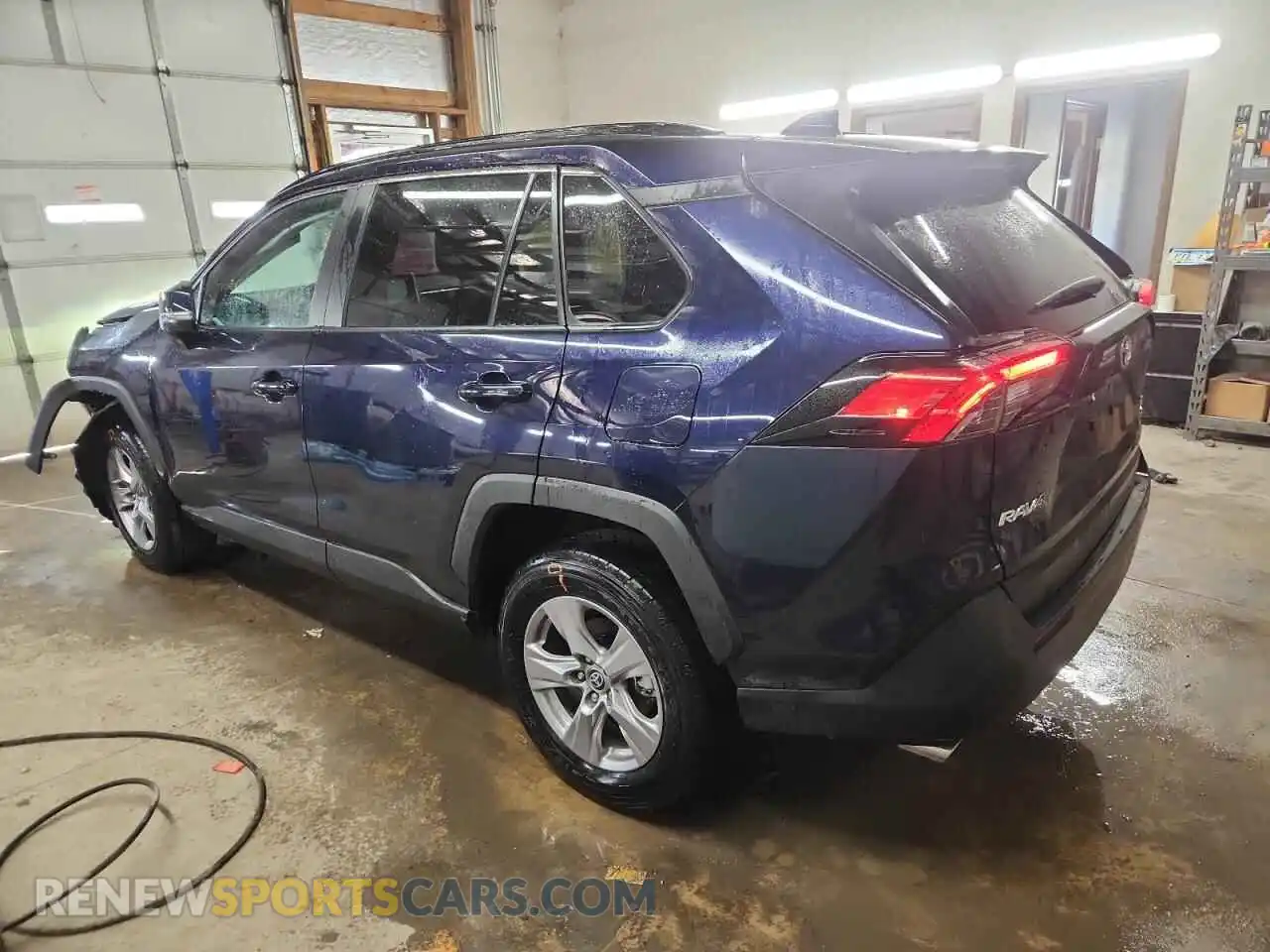 2 Photograph of a damaged car 2T3P1RFV9SW556020 TOYOTA RAV4 2025