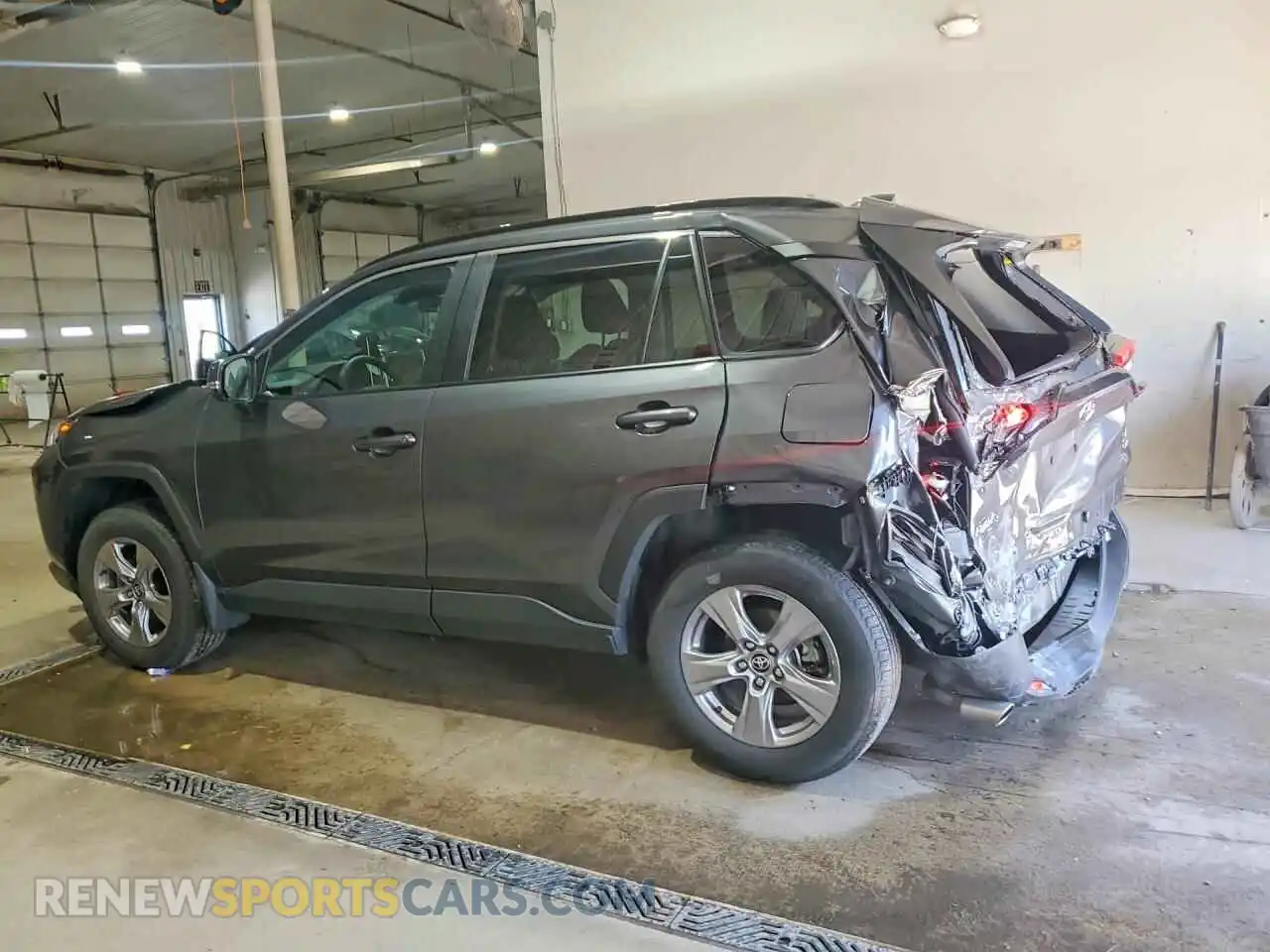 2 Photograph of a damaged car 2T3P1RFV9SW561749 TOYOTA RAV4 2025