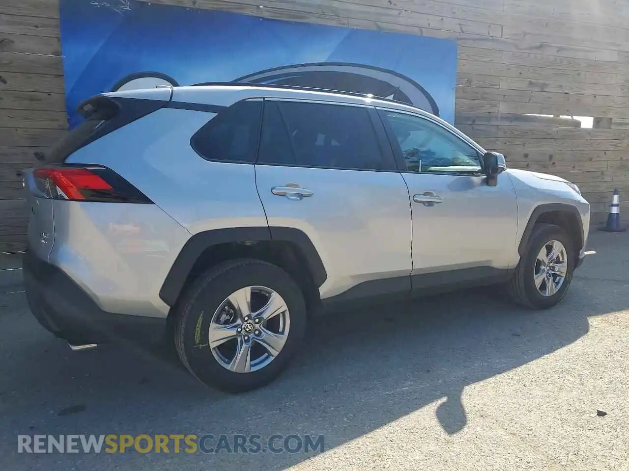 3 fotografías del automóvil dañado 2T3P1RFV9SW567793 TOYOTA RAV4 2025