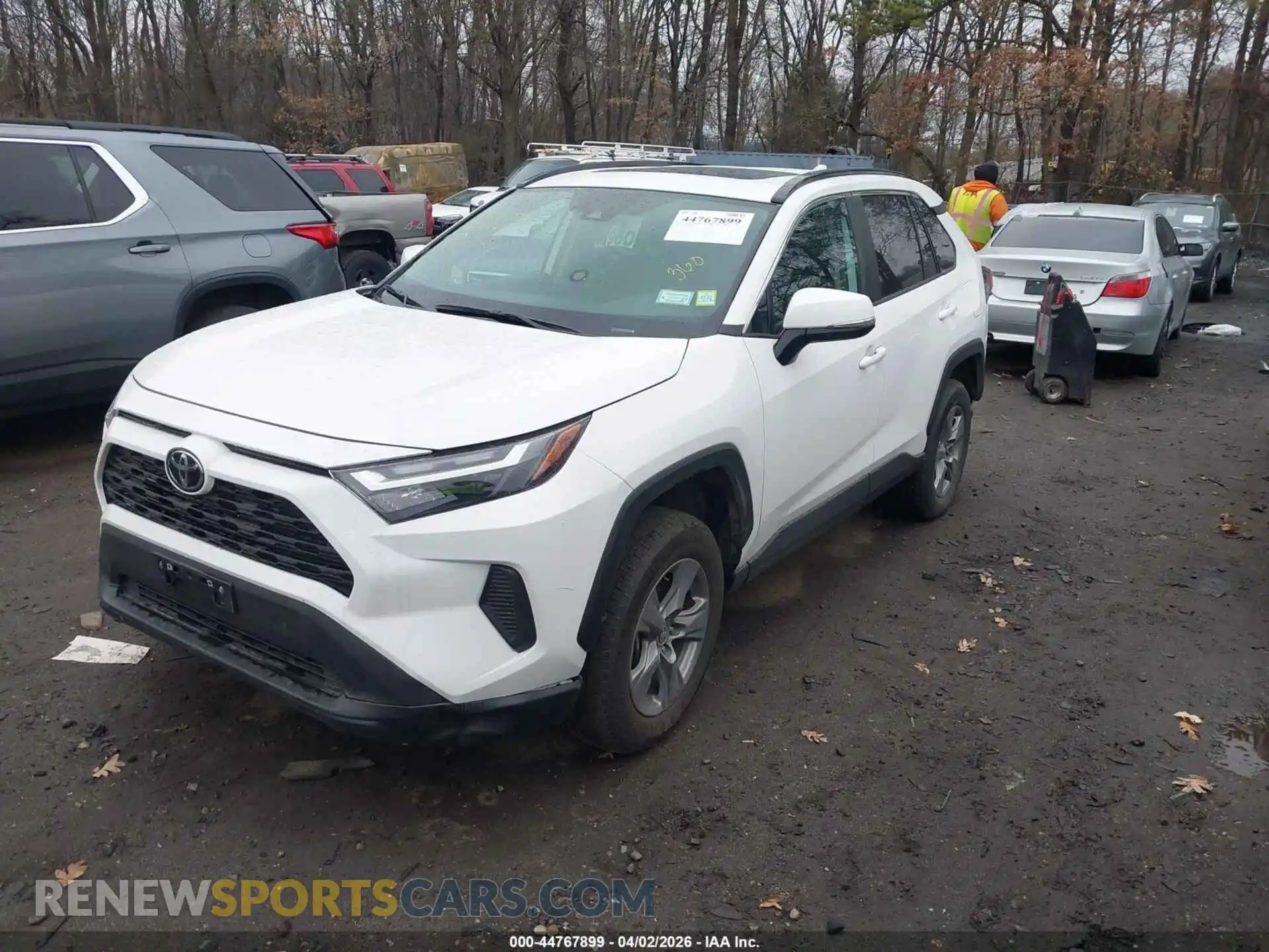 2 Photograph of a damaged car 2T3P1RFV9SW637924 TOYOTA RAV4 2025