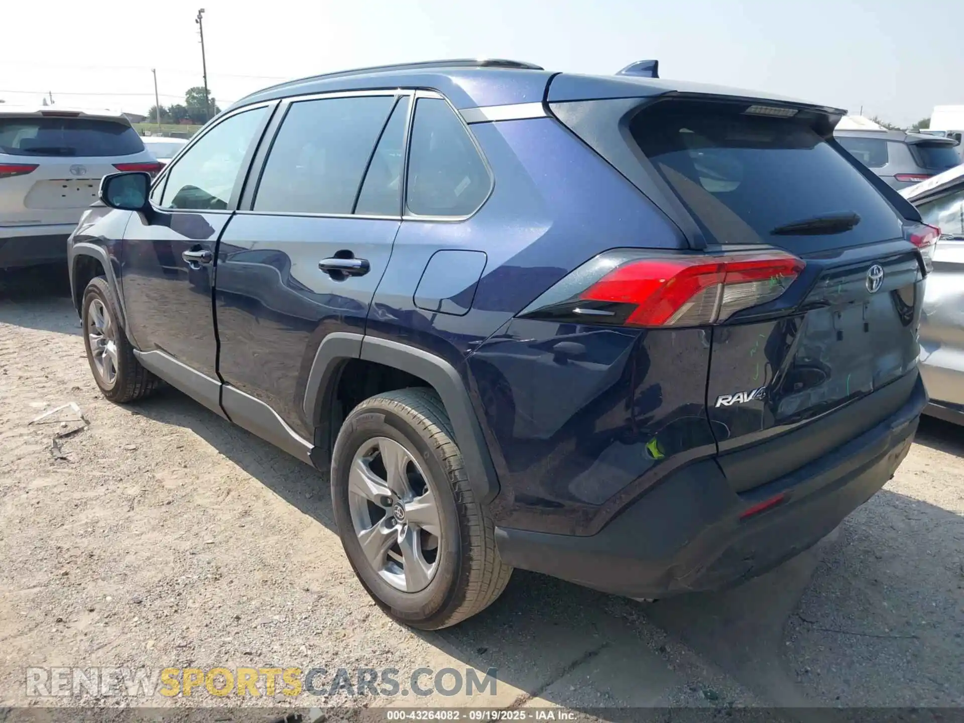 3 Photograph of a damaged car 2T3P1RFVXSW514147 TOYOTA RAV4 2025