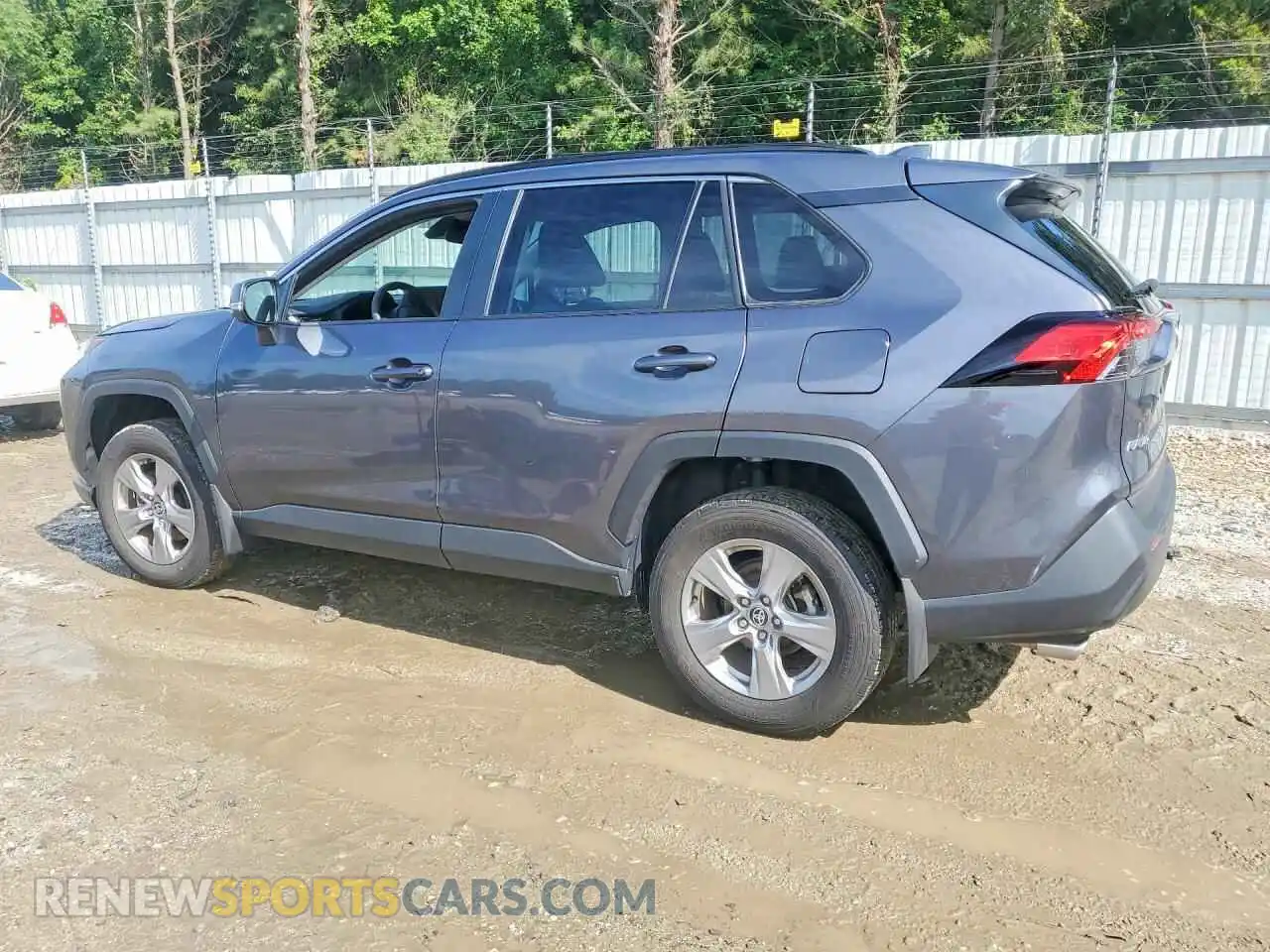 2 fotografías del automóvil dañado 2T3P1RFVXSW552140 TOYOTA RAV4 2025