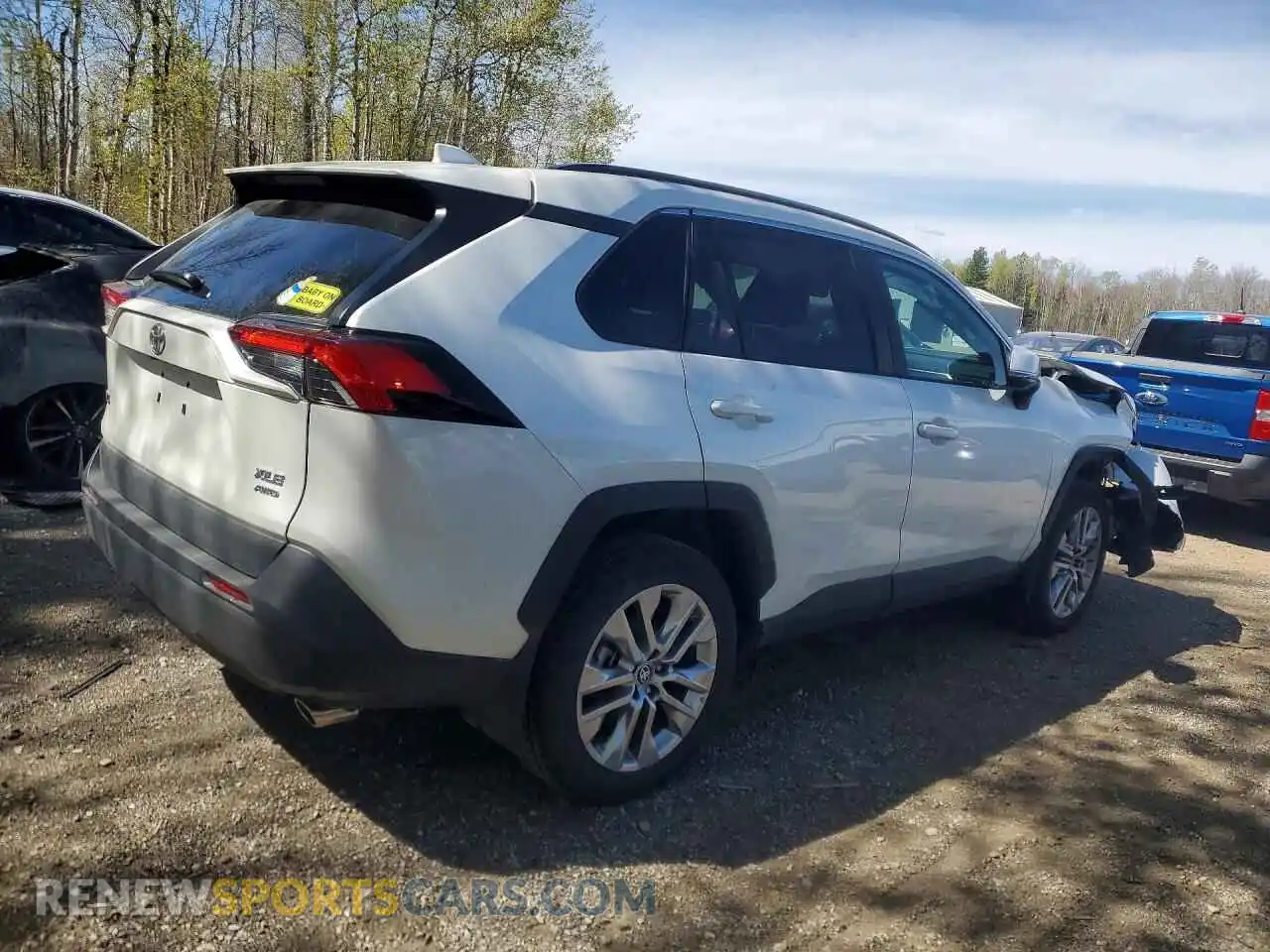 3 Photograph of a damaged car 2T3R1RFV4SW574045 TOYOTA RAV4 2025