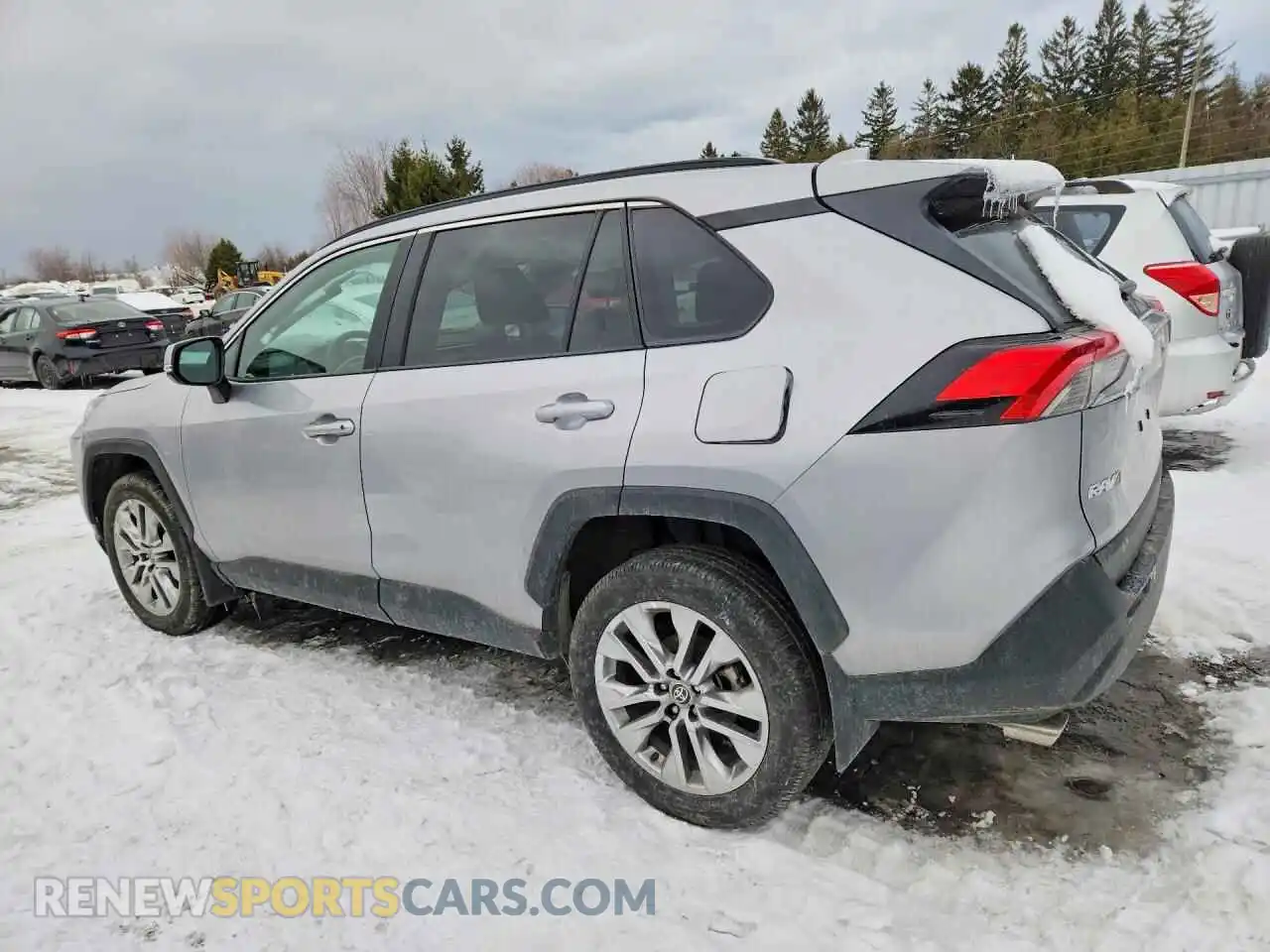 2 Photograph of a damaged car 2T3R1RFV6SC525477 TOYOTA RAV4 2025