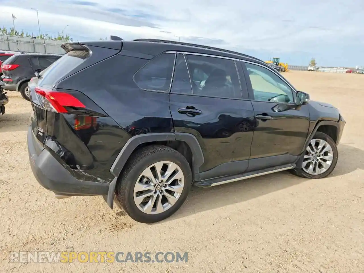3 Photograph of a damaged car 2T3R1RFV6SC551044 TOYOTA RAV4 2025