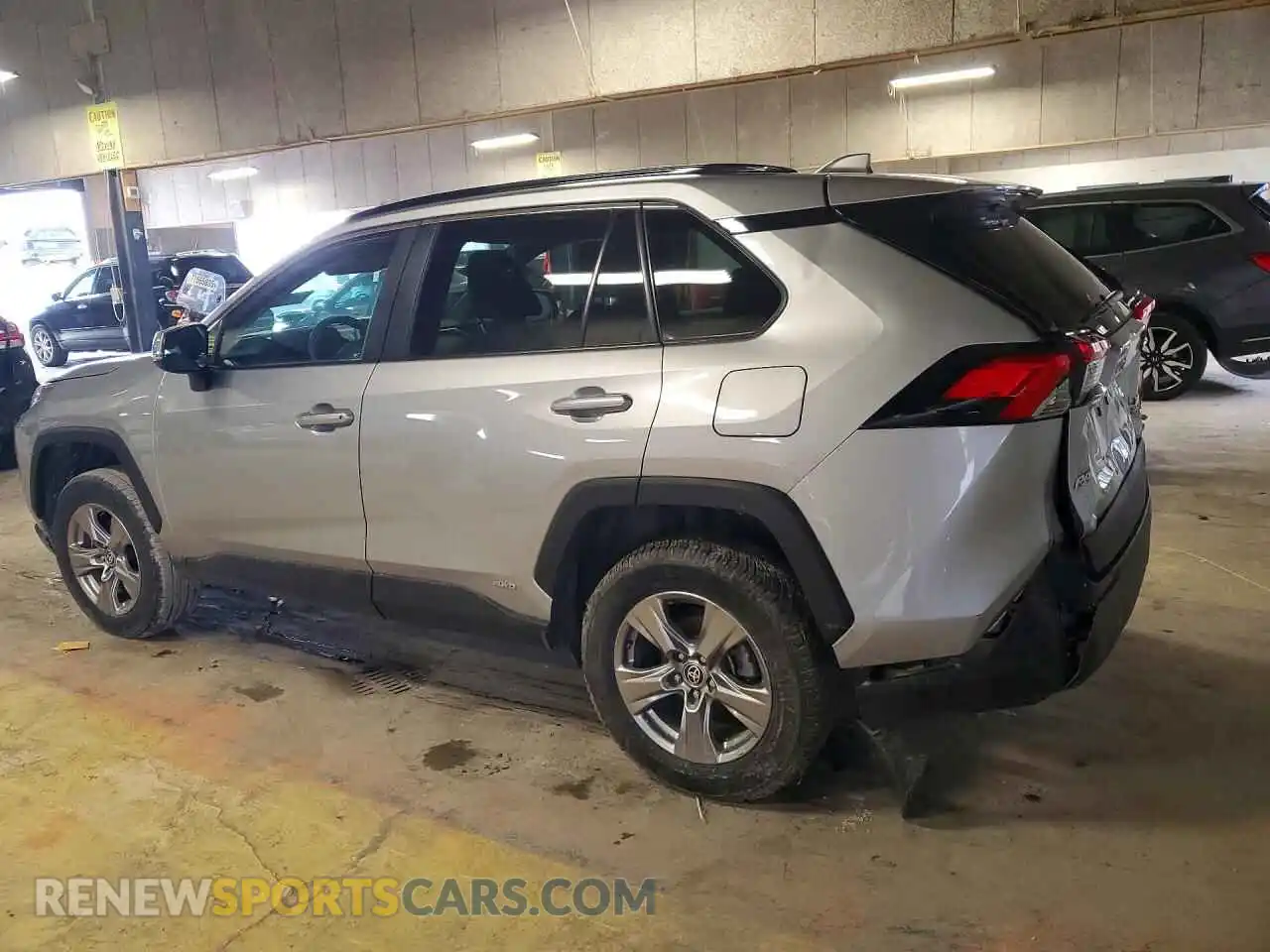 2 fotografías del automóvil dañado 2T3RWRFV0SW256649 TOYOTA RAV4 2025