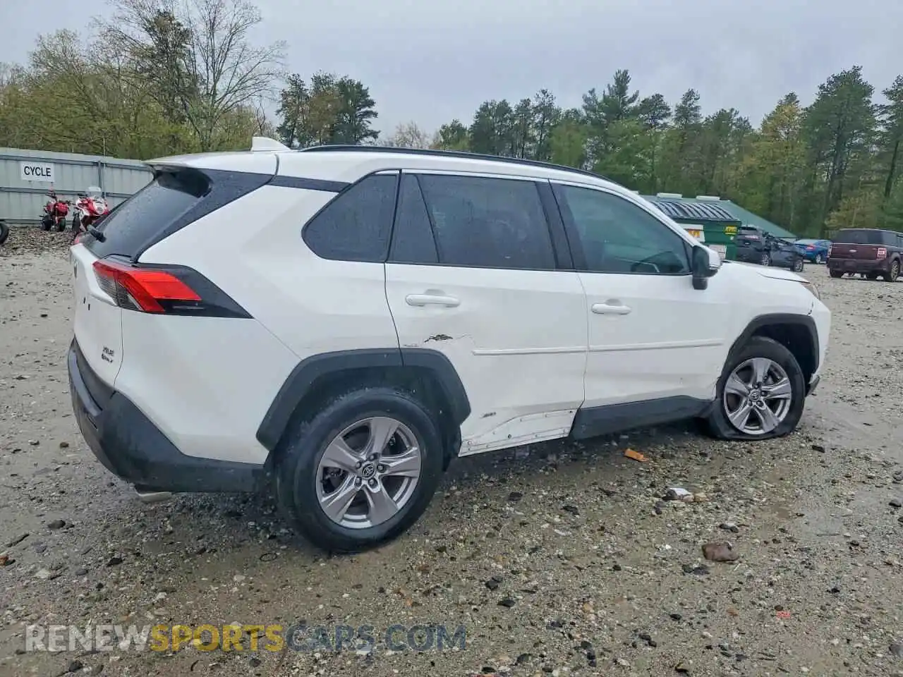 3 Photograph of a damaged car 2T3RWRFV0SW262757 TOYOTA RAV4 2025