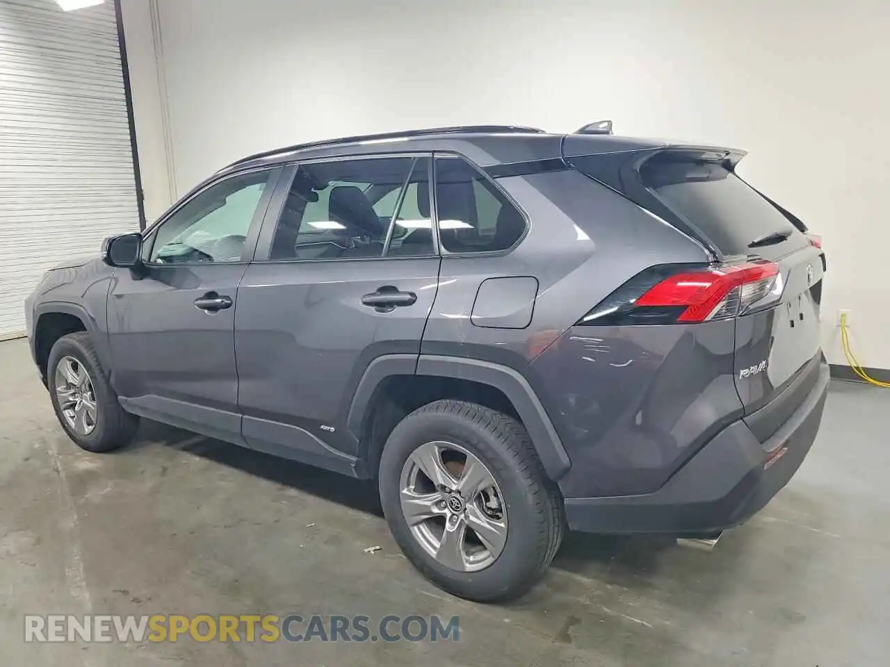 2 Photograph of a damaged car 2T3RWRFV1SW258975 TOYOTA RAV4 2025