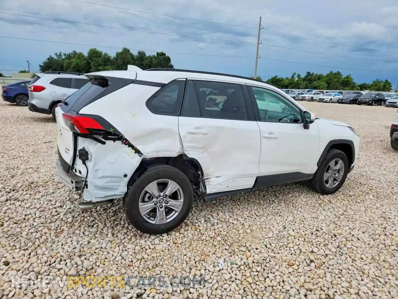 3 Фотография поврежденного автомобиля 2T3RWRFV1SW267384 TOYOTA RAV4 2025