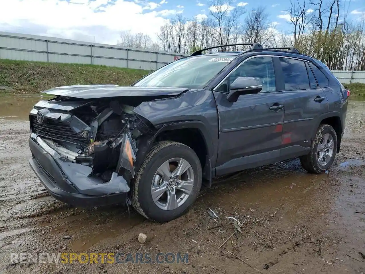1 Photograph of a damaged car 2T3RWRFV1SW268180 TOYOTA RAV4 2025