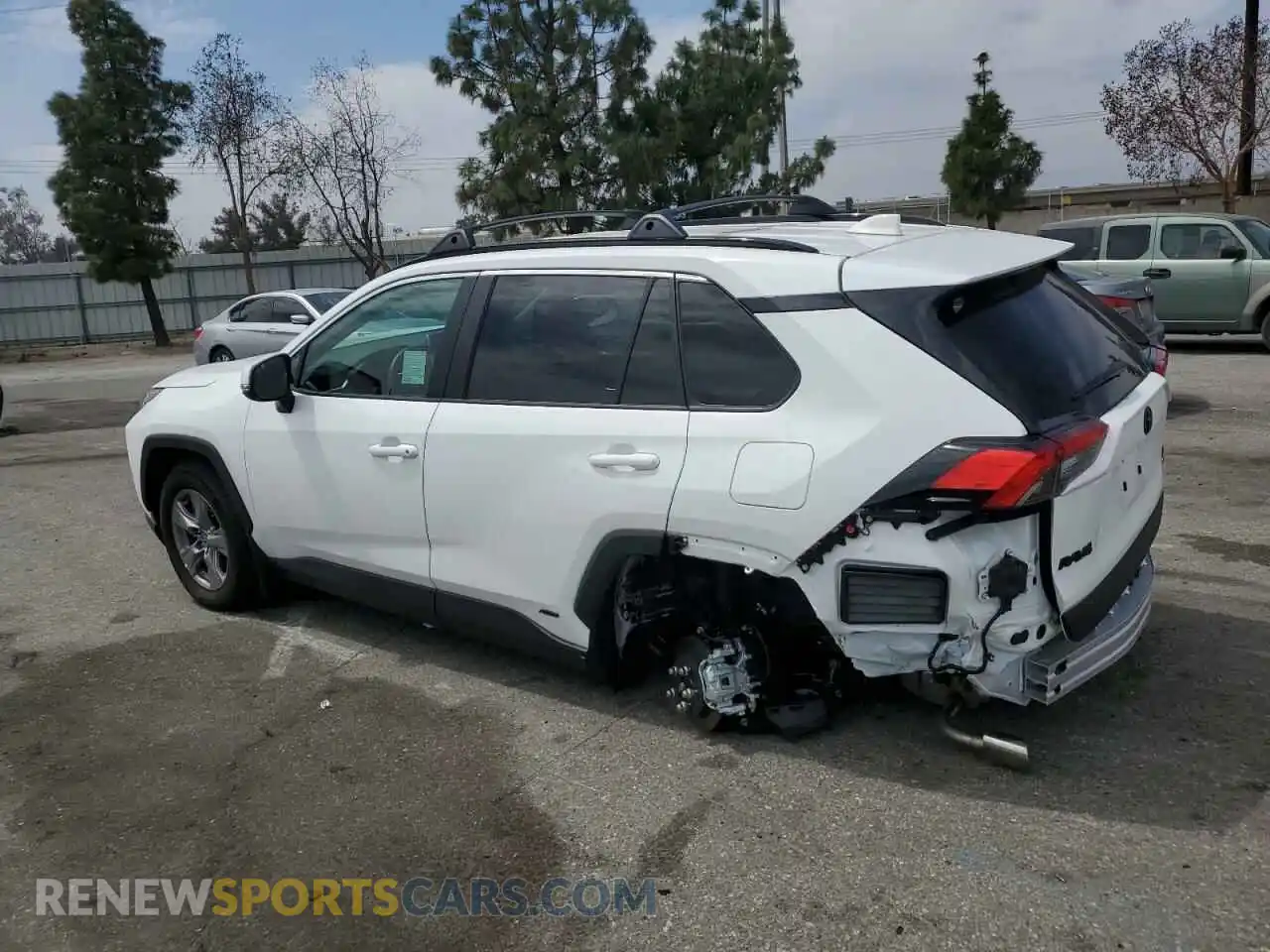 2 Photograph of a damaged car 2T3RWRFV2SW268138 TOYOTA RAV4 2025