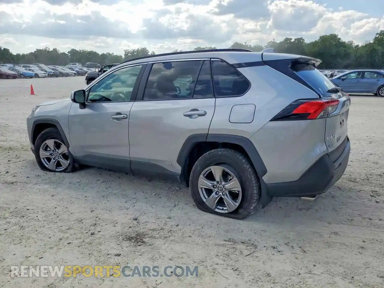 2 Фотография поврежденного автомобиля 2T3RWRFV2SW281794 TOYOTA RAV4 2025