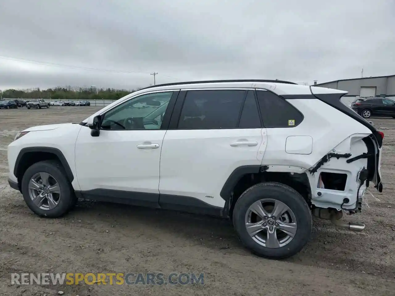 2 Photograph of a damaged car 2T3RWRFV3SW261182 TOYOTA RAV4 2025