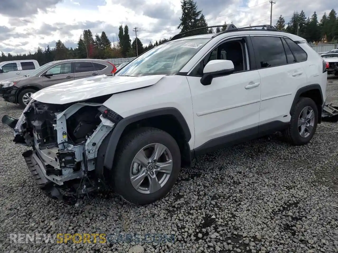 1 Photograph of a damaged car 2T3RWRFV3SW271632 TOYOTA RAV4 2025