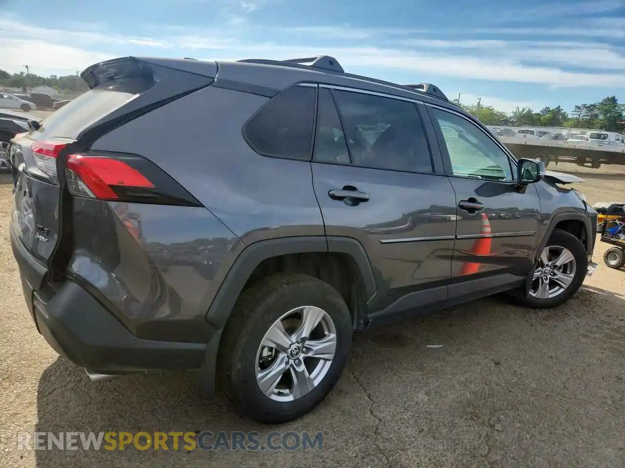 3 Фотография поврежденного автомобиля 2T3RWRFV3SW271758 TOYOTA RAV4 2025