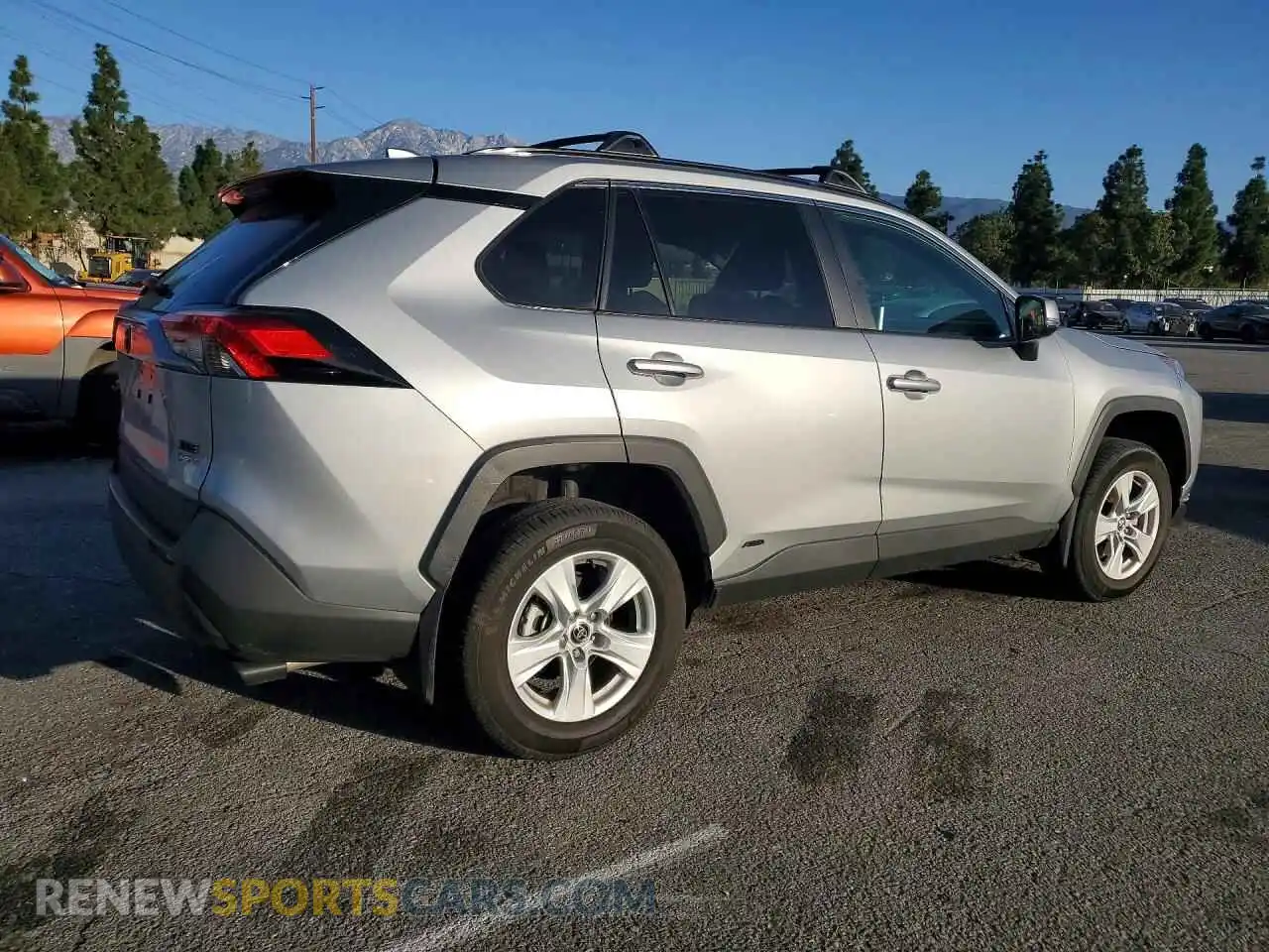 3 Photograph of a damaged car 2T3RWRFV3SW282307 TOYOTA RAV4 2025