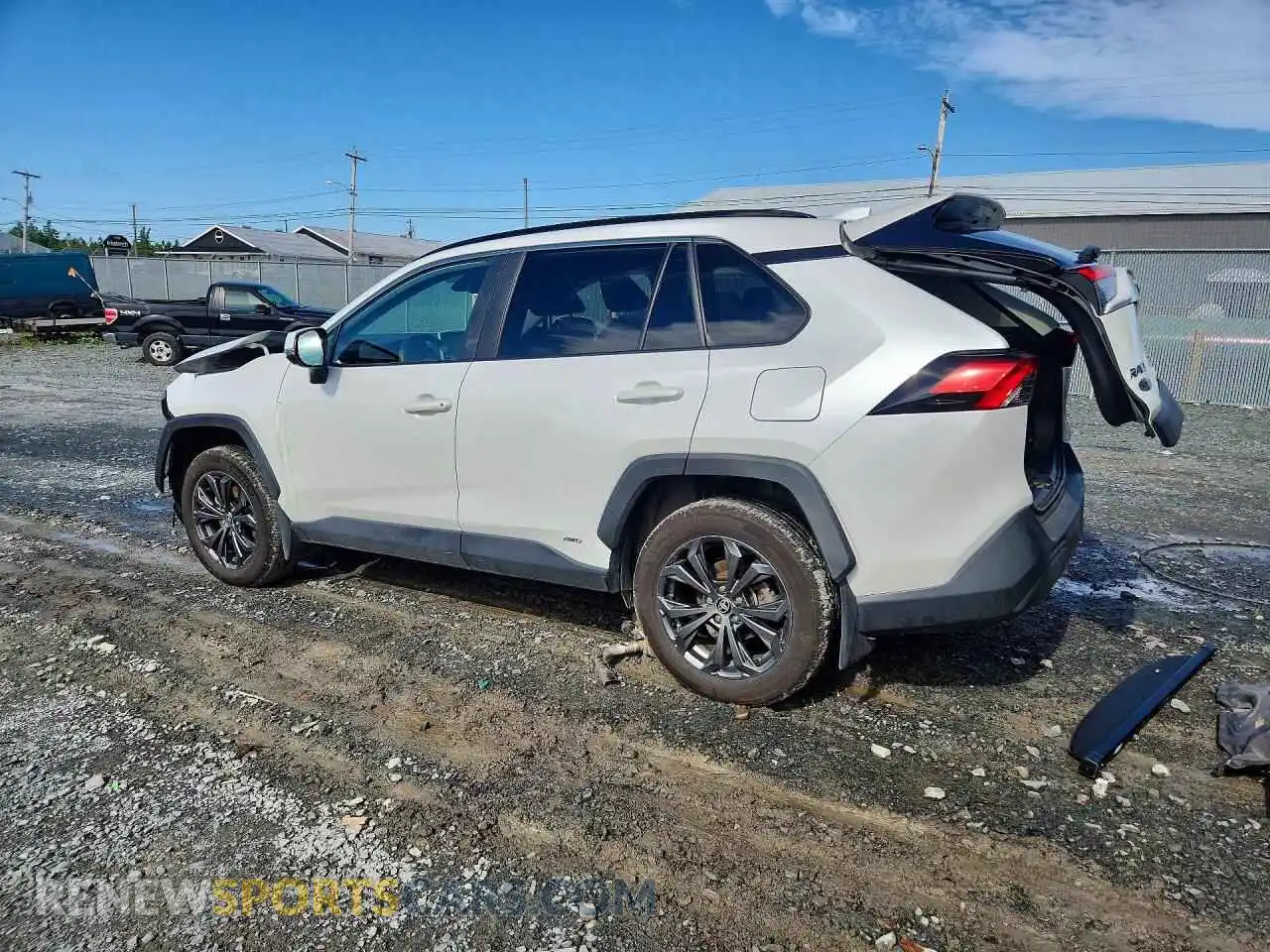 2 Photograph of a damaged car 2T3RWRFV3SW294585 TOYOTA RAV4 2025