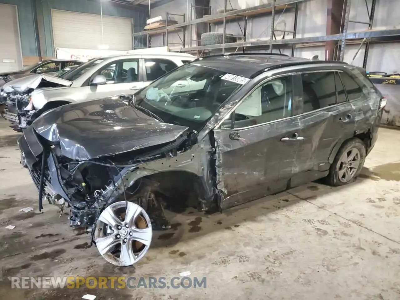 1 Photograph of a damaged car 2T3RWRFV4SW253320 TOYOTA RAV4 2025