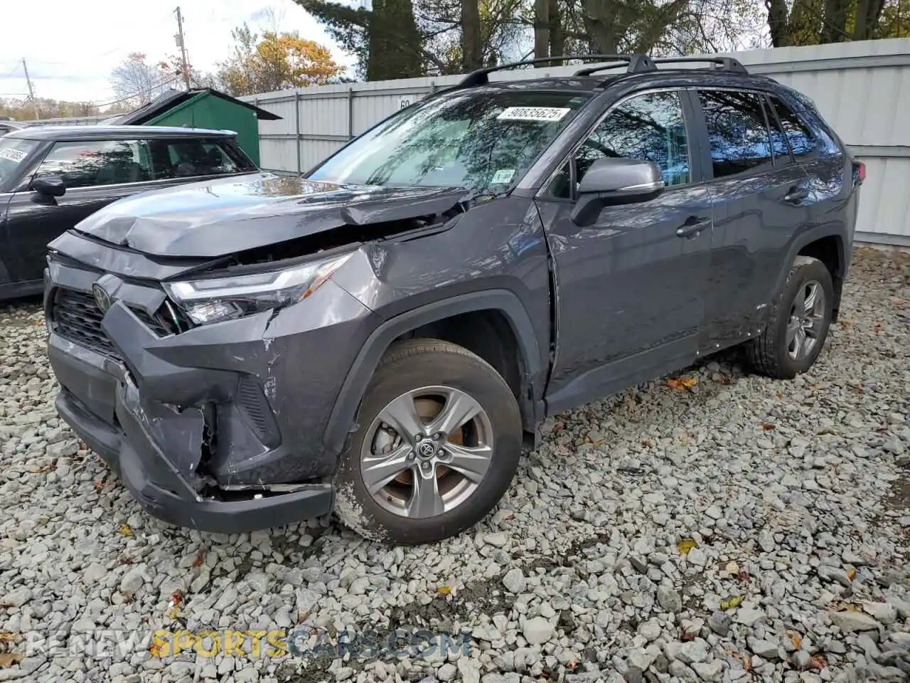 1 Photograph of a damaged car 2T3RWRFV4SW258162 TOYOTA RAV4 2025
